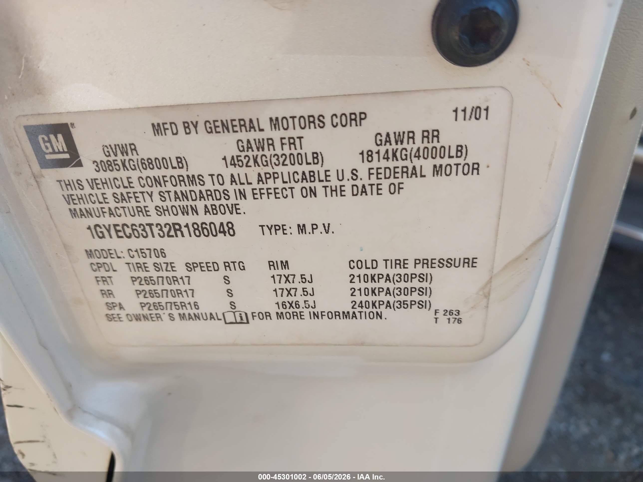 2002 Cadillac Escalade Standard White vin: 1GYEC63T32R186048