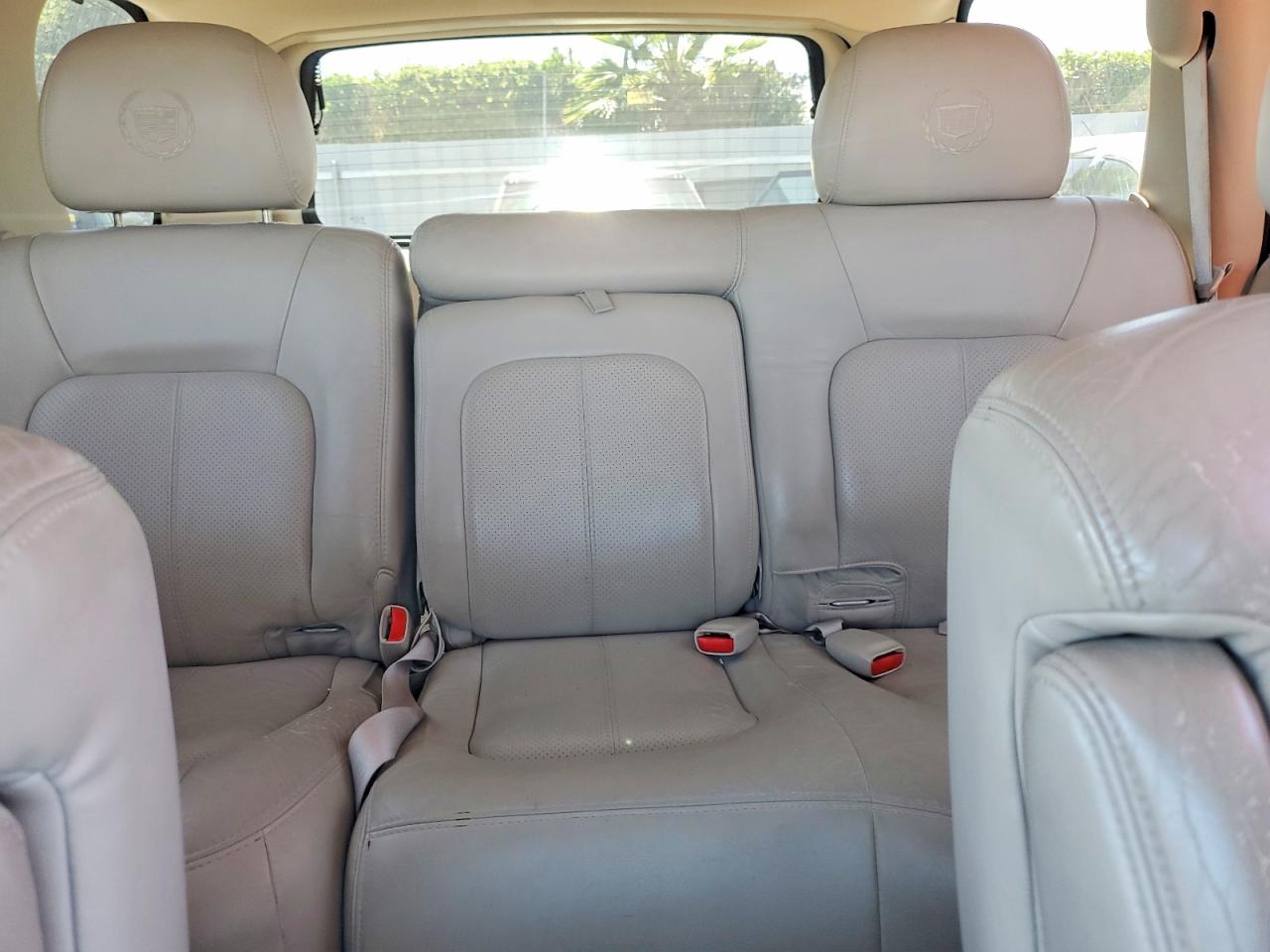 2002 Cadillac Escalade Luxury Black vin: 1GYEC63T32R259208