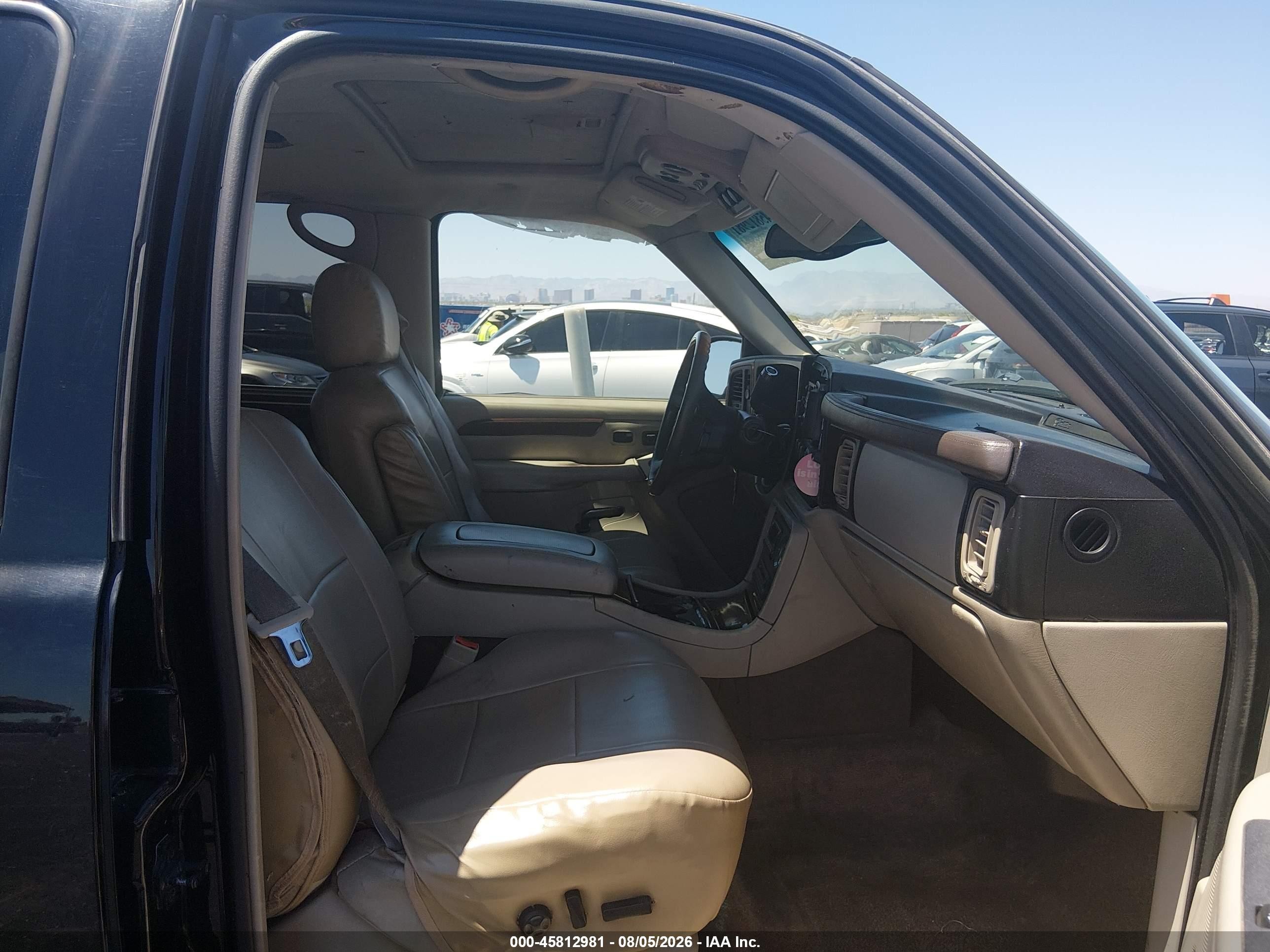 2002 Cadillac Escalade Standard Black vin: 1GYEC63T42R217775