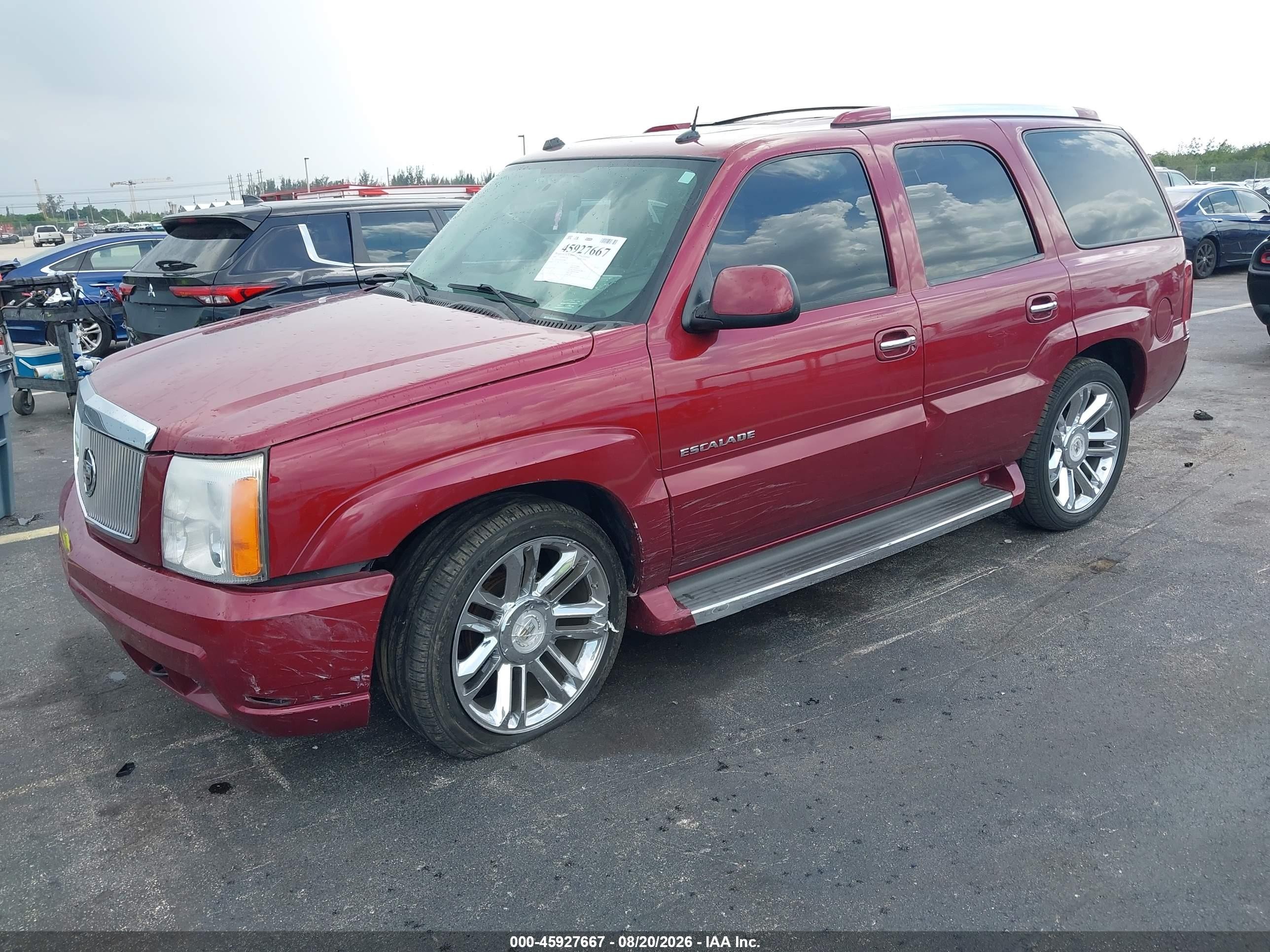 2005 Cadillac Escalade Standard Red vin: 1GYEC63T45R149093