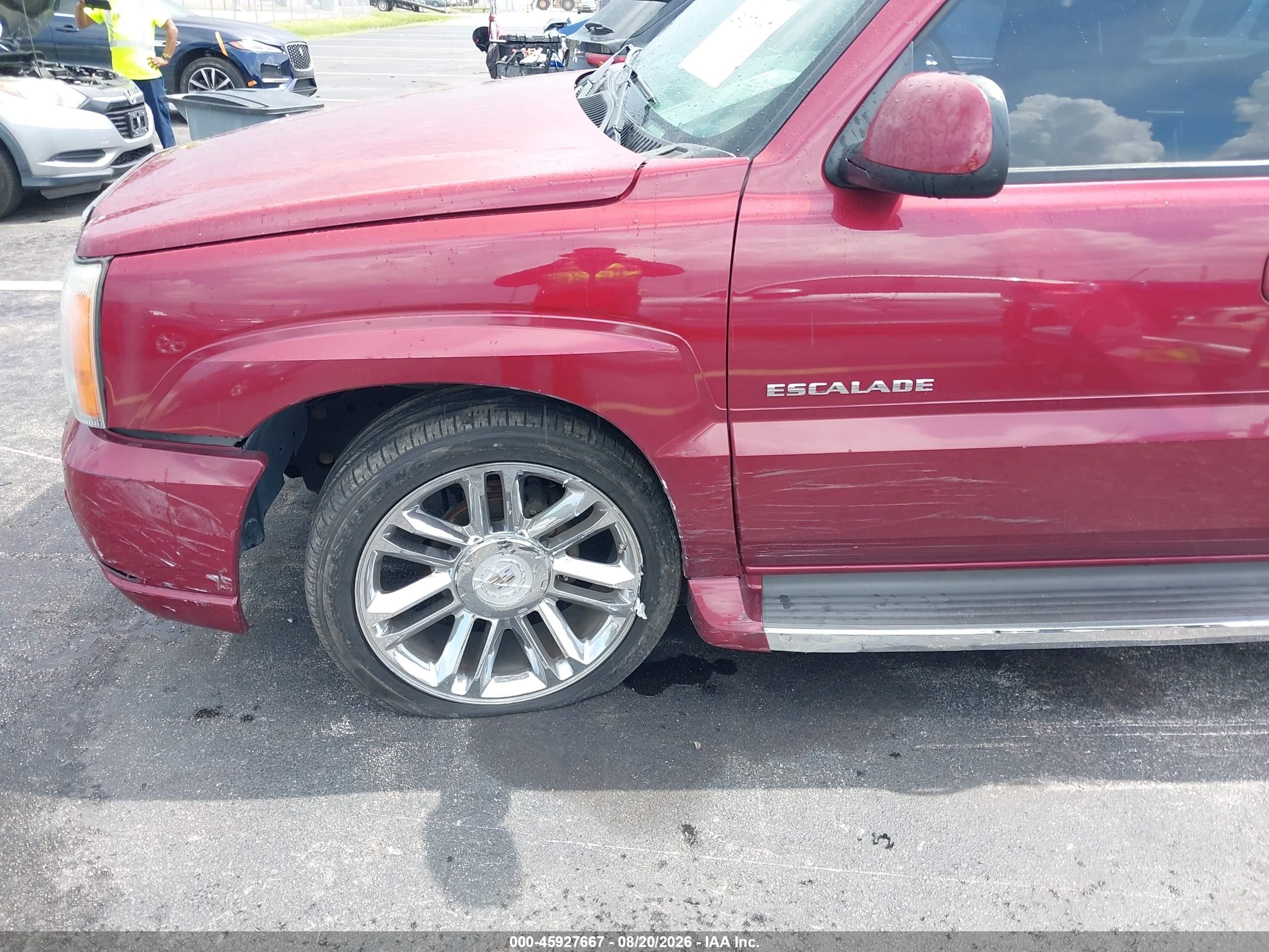 2005 Cadillac Escalade Standard Red vin: 1GYEC63T45R149093