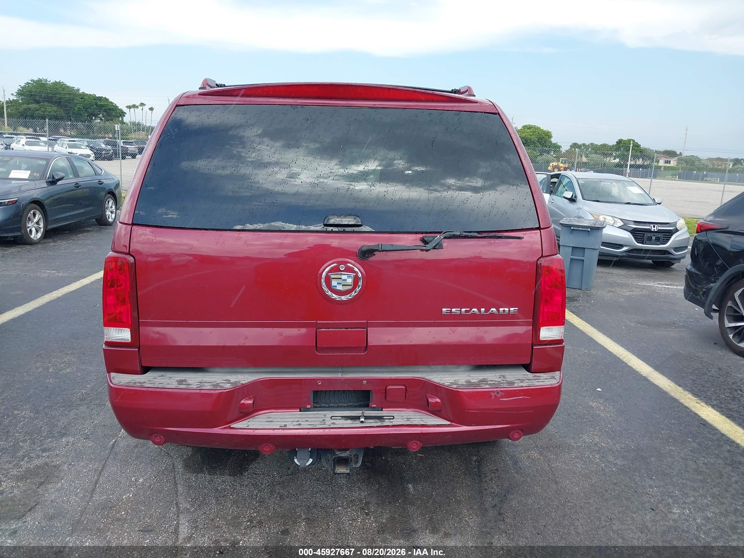 2005 Cadillac Escalade Standard Red vin: 1GYEC63T45R149093