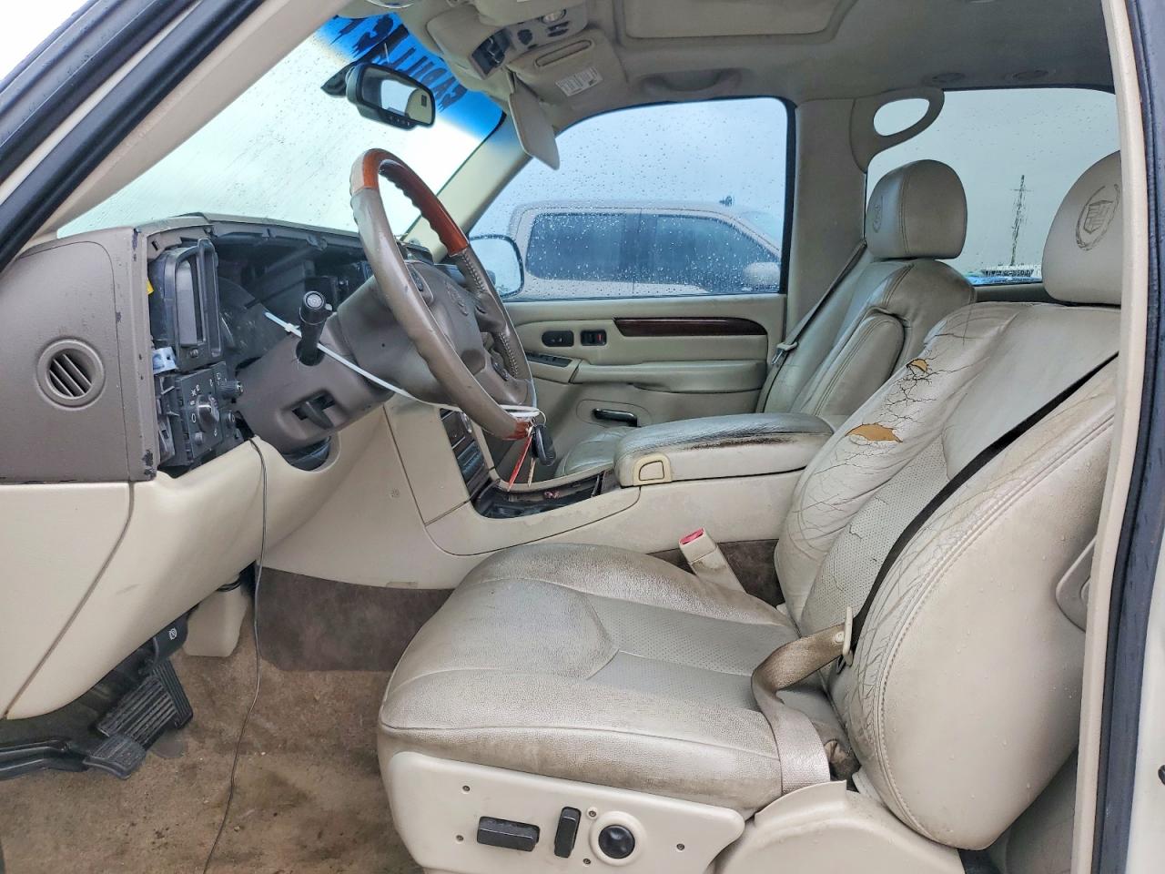 2003 Cadillac Escalade Luxury White vin: 1GYEC63T73R319718