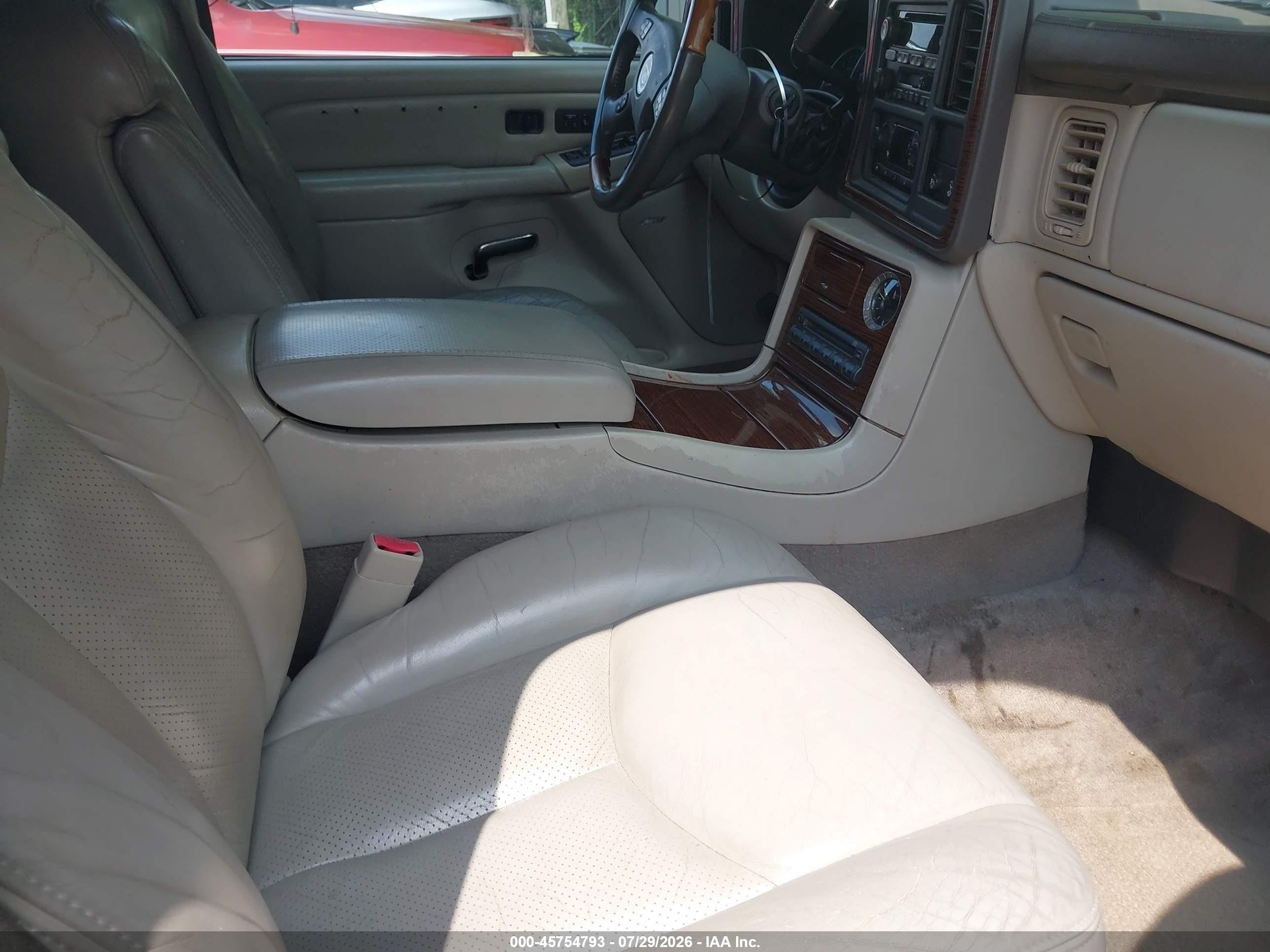 2004 Cadillac Escalade Standard White vin: 1GYEC63T74R155548