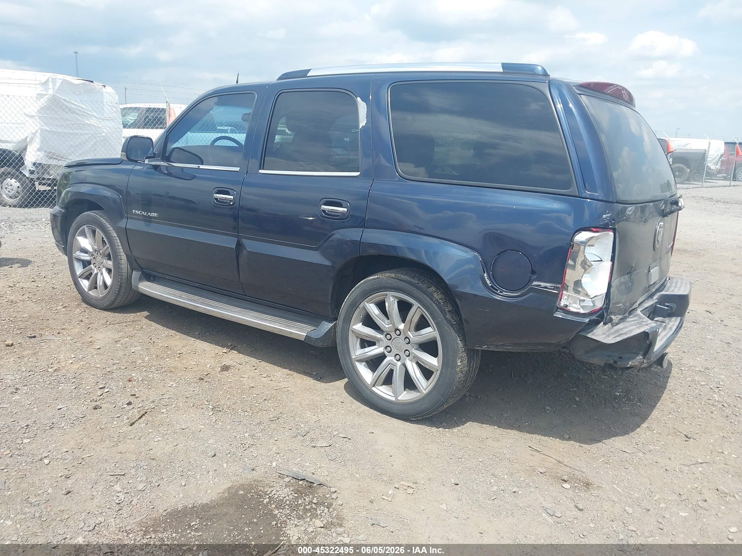 2004 Cadillac Escalade Standard Blue vin: 1GYEC63T74R322653