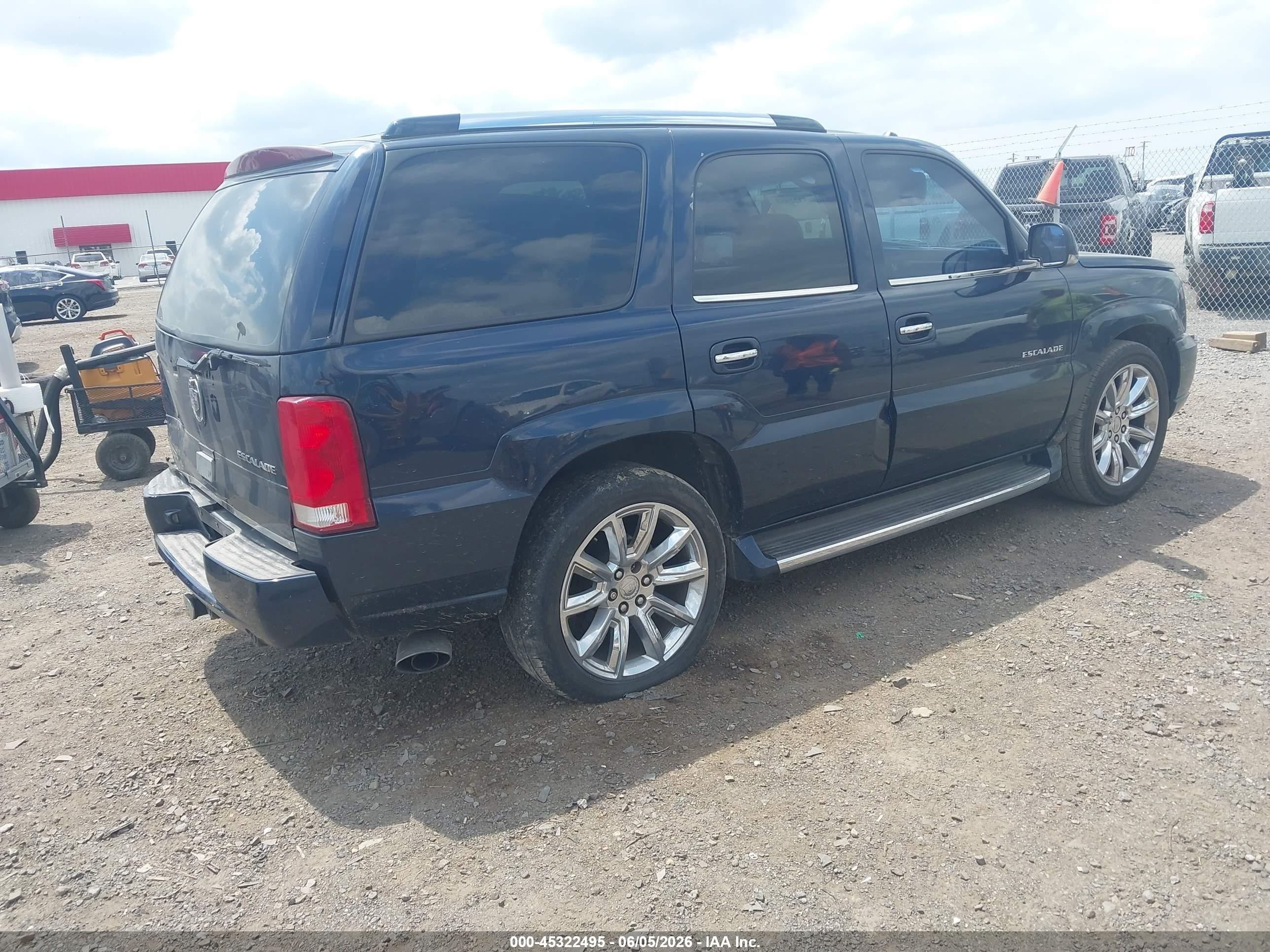2004 Cadillac Escalade Standard Blue vin: 1GYEC63T74R322653