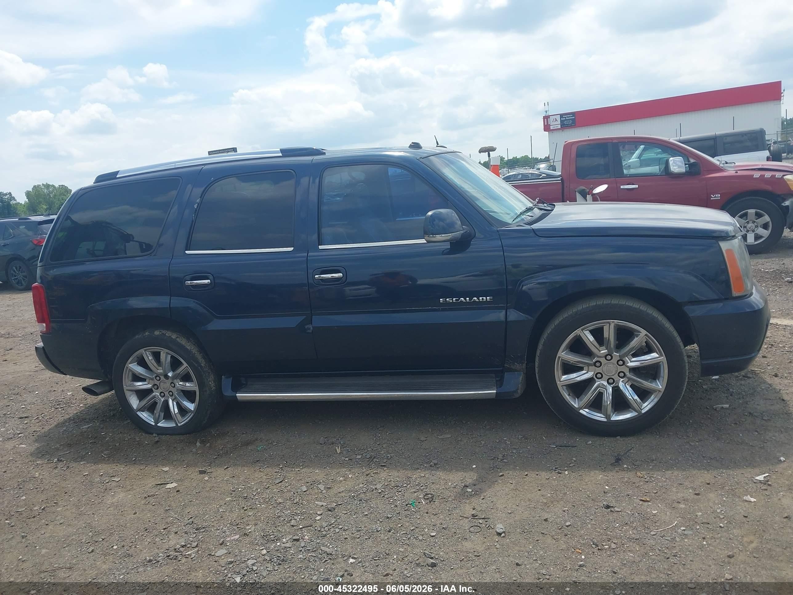 2004 Cadillac Escalade Standard Blue vin: 1GYEC63T74R322653