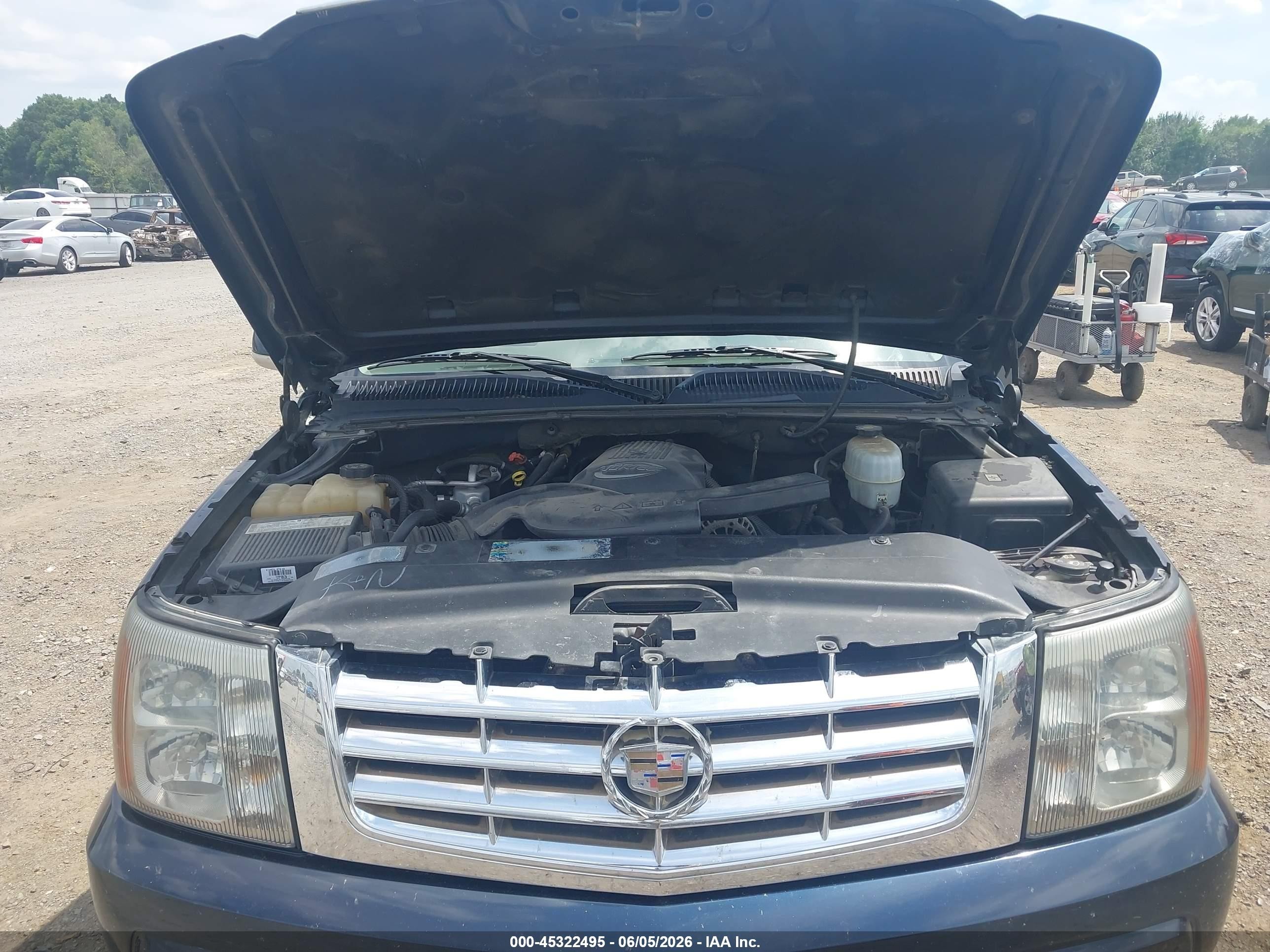 2004 Cadillac Escalade Standard Blue vin: 1GYEC63T74R322653