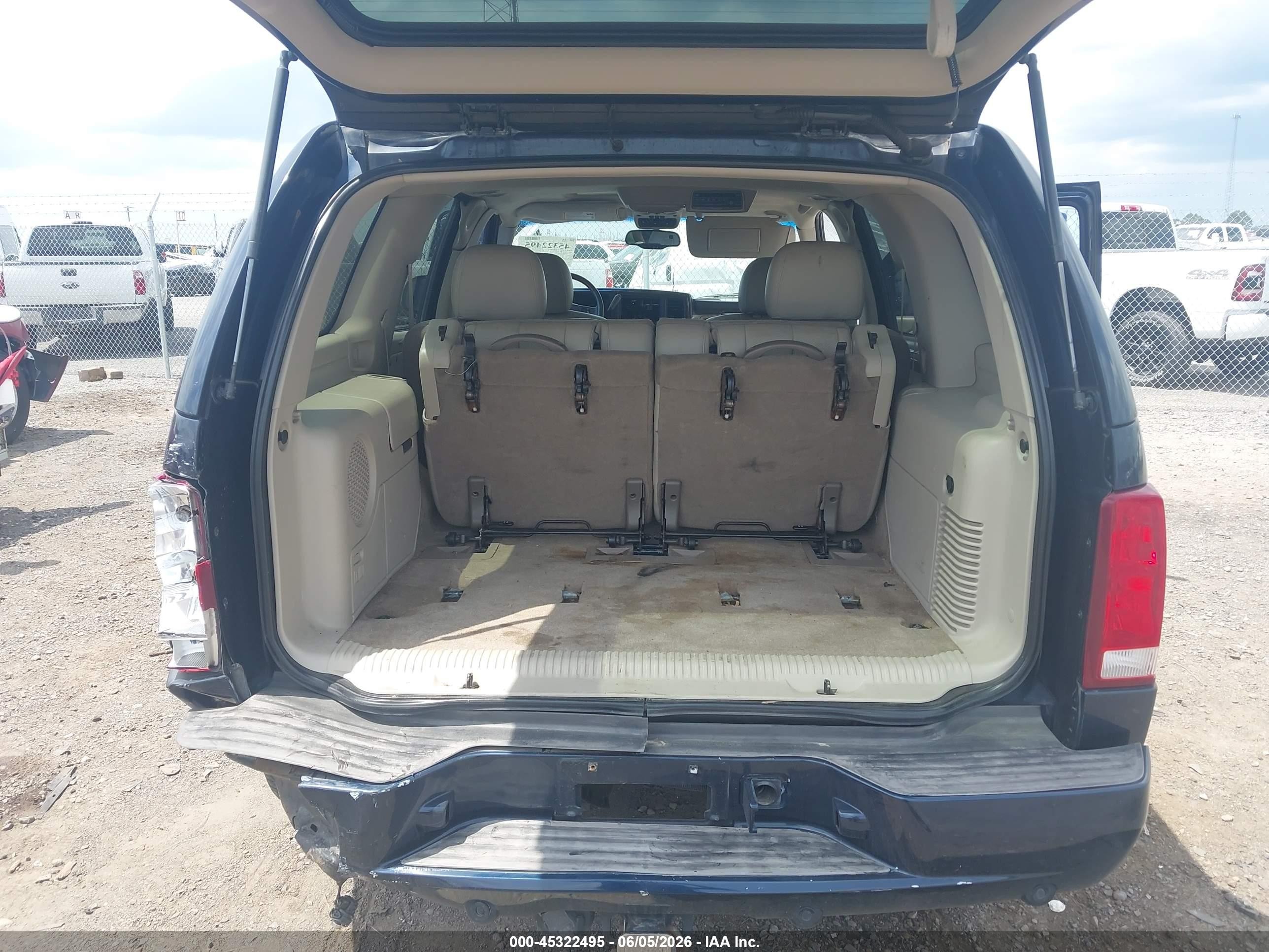 2004 Cadillac Escalade Standard Blue vin: 1GYEC63T74R322653