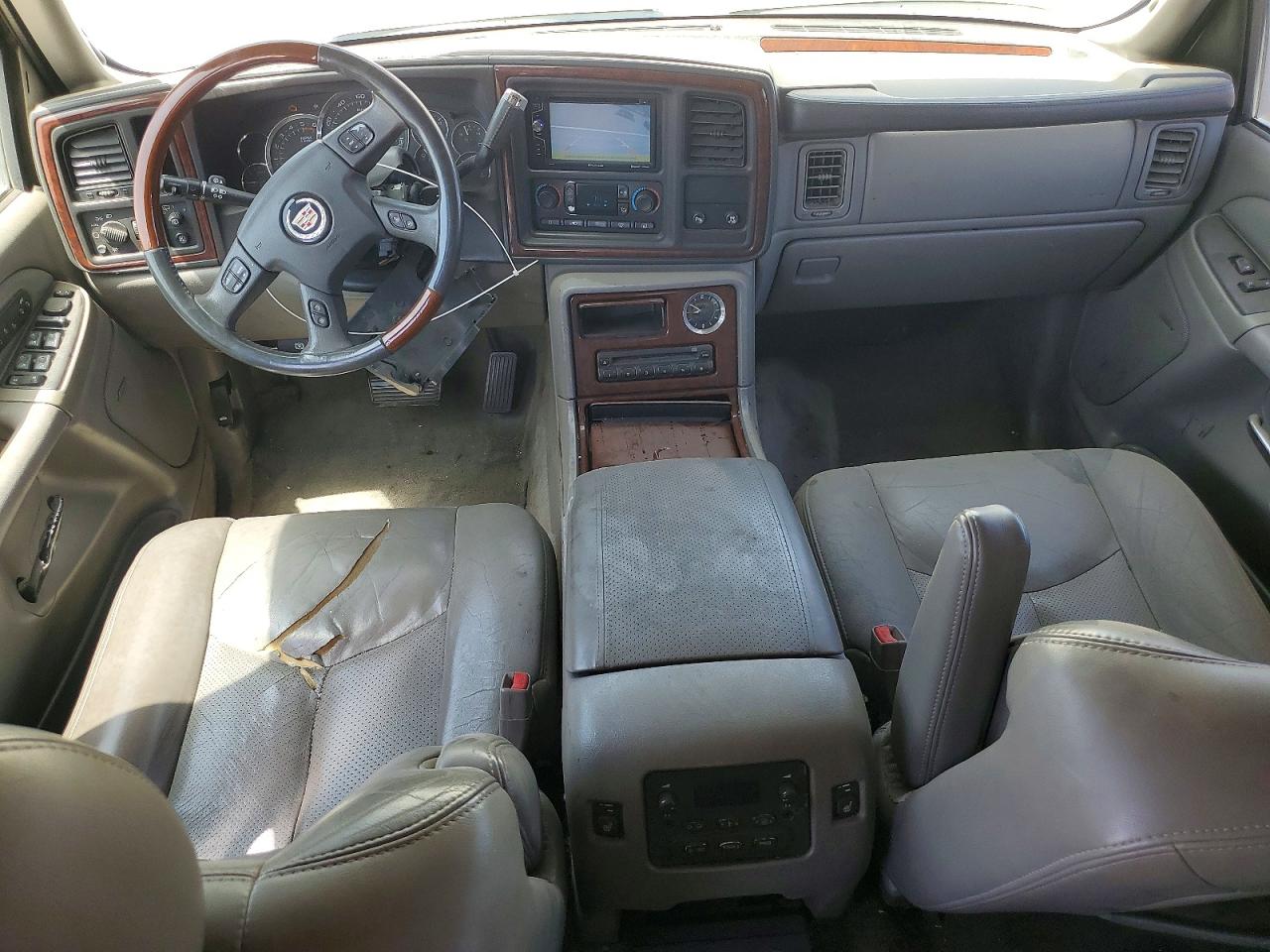2005 Cadillac Escalade Luxury Белый vin: 1GYEC63T75R194366