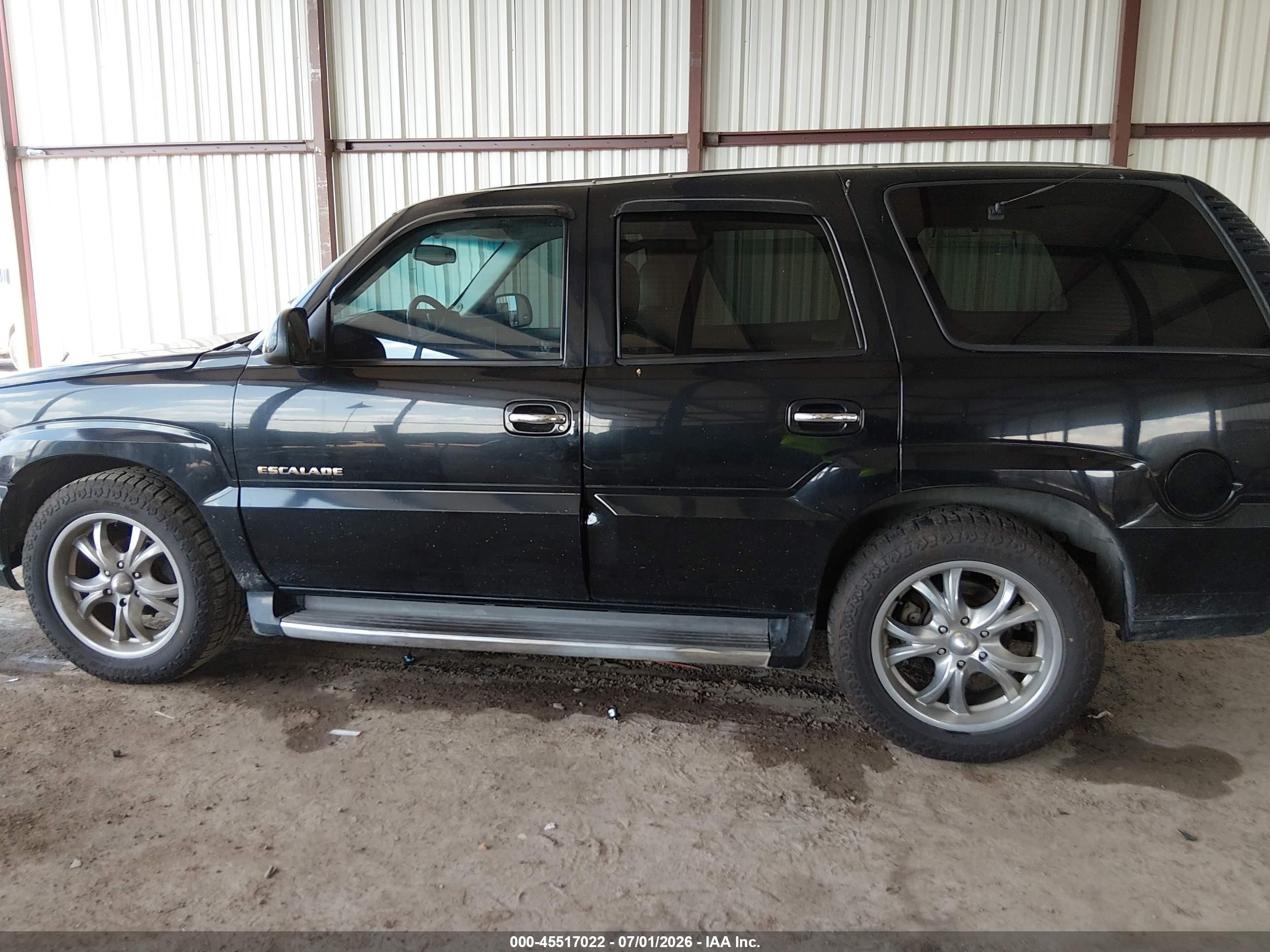 2002 Cadillac Escalade Standard Черный vin: 1GYEC63T82R104332