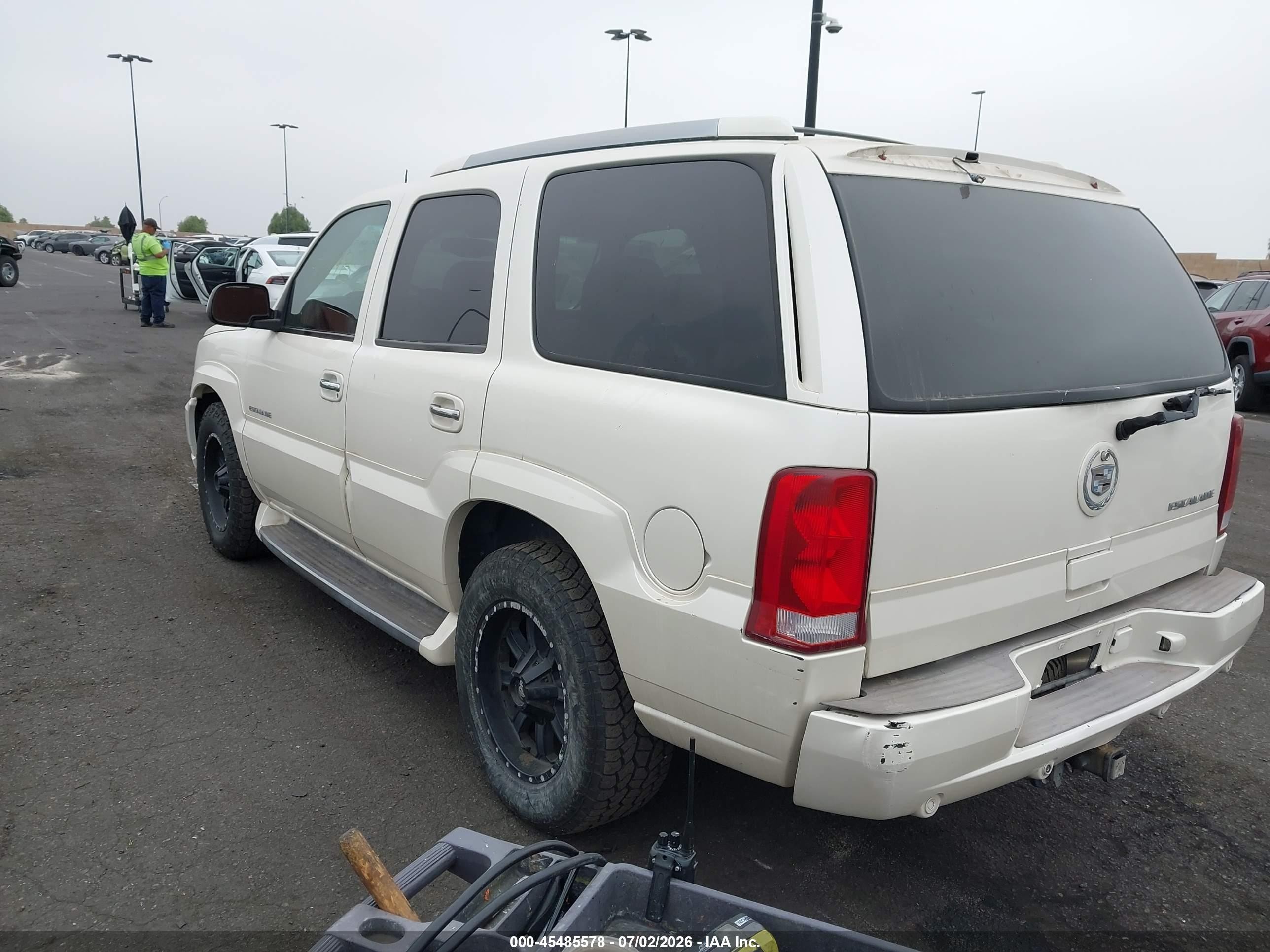 2003 Cadillac Escalade Standard Beige vin: 1GYEC63T83R135050