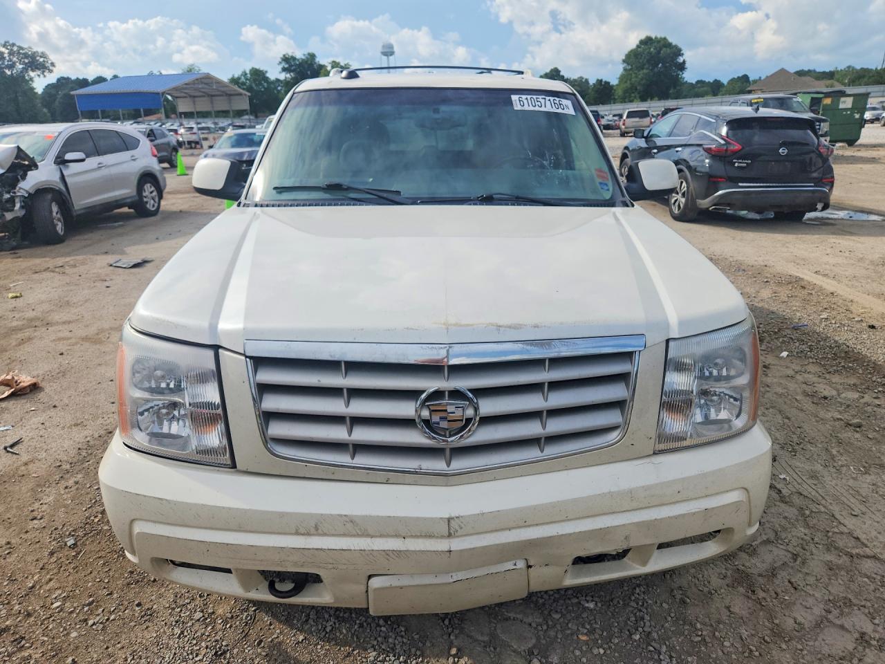 2005 Cadillac Escalade Luxury White vin: 1GYEC63T85R195221