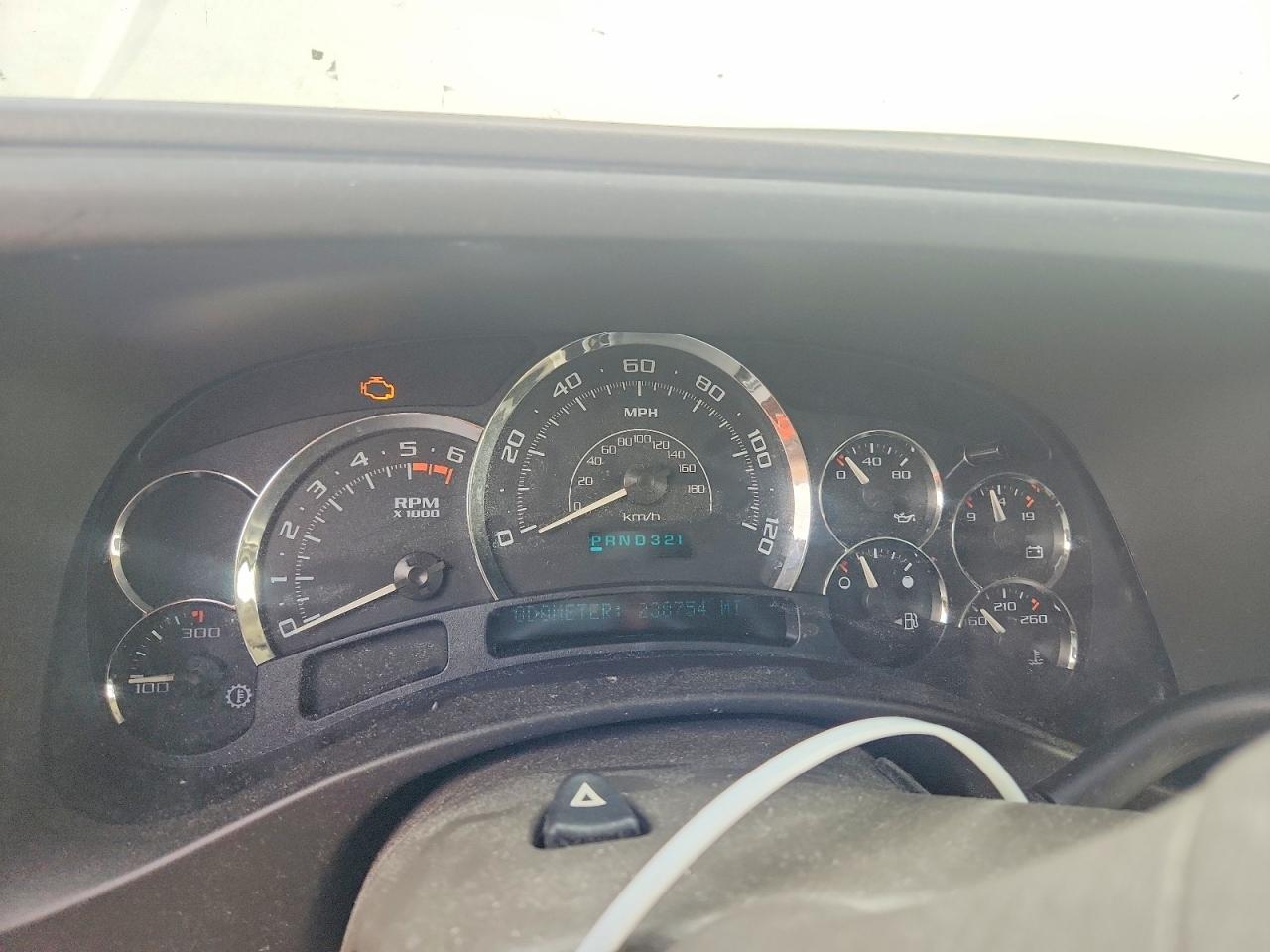 2005 Cadillac Escalade Luxury White vin: 1GYEC63T85R195221