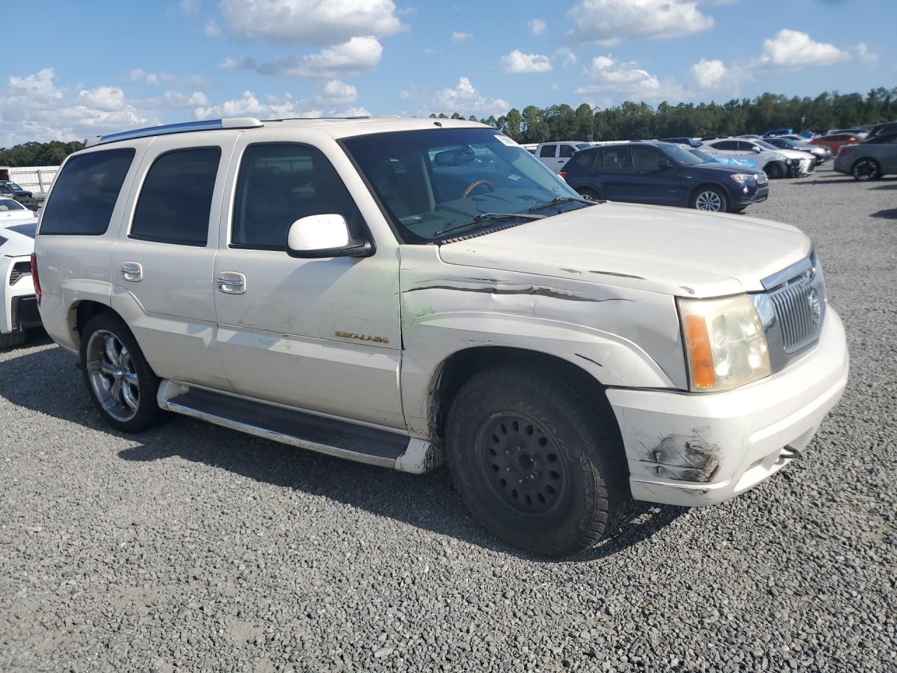 2002 Cadillac Escalade Luxury Beige vin: 1GYEC63T92R207596
