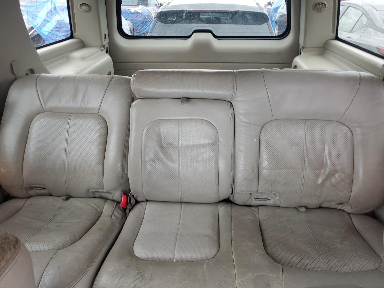 2002 Cadillac Escalade Luxury Beige vin: 1GYEC63T92R207596