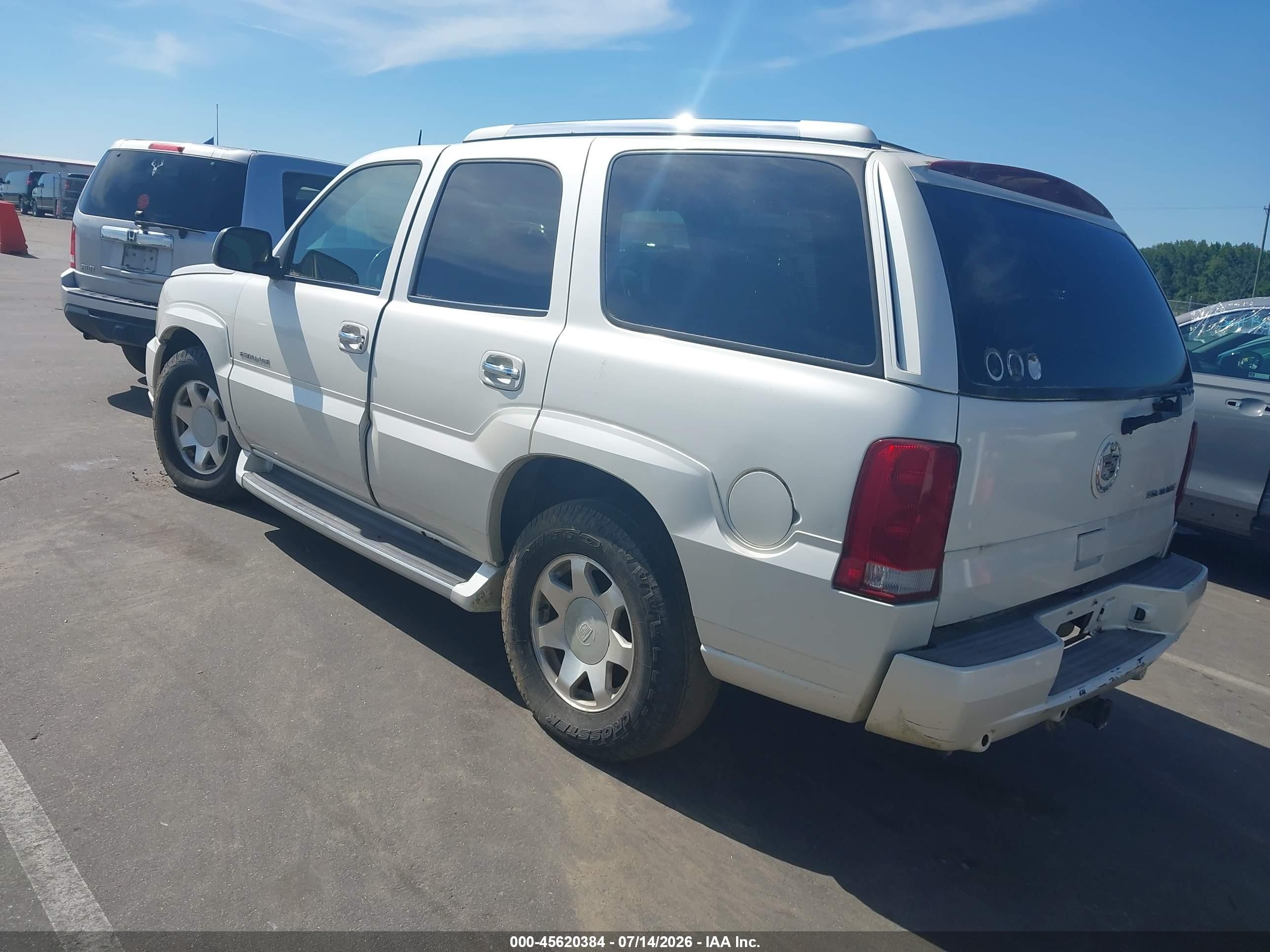 2003 Cadillac Escalade Standard White vin: 1GYEC63T93R226988