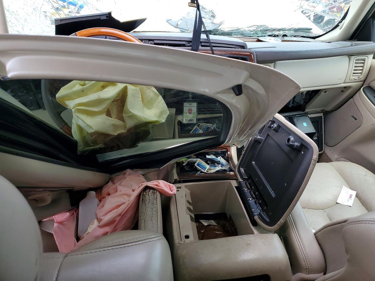 2003 Cadillac Escalade Luxury White vin: 1GYEC63T93R284518