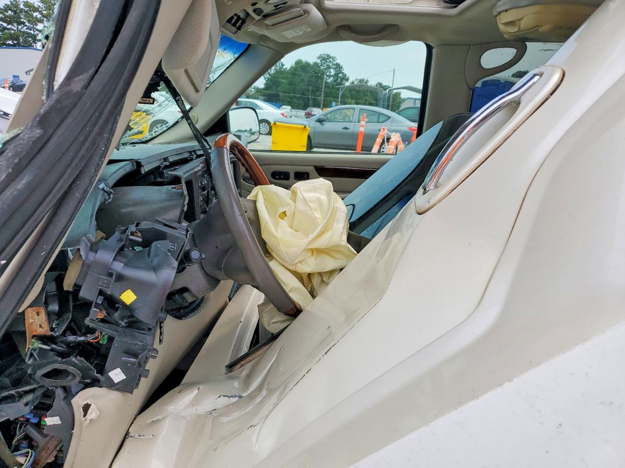 2003 Cadillac Escalade Luxury White vin: 1GYEC63T93R284518