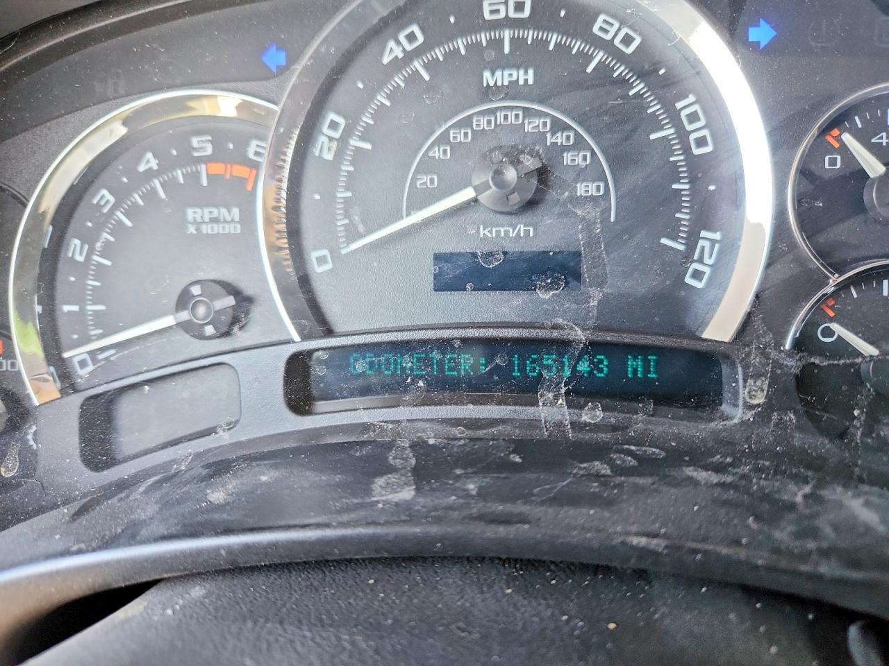 2005 Cadillac Escalade Luxury Серебряный vin: 1GYEC63TX5R180946