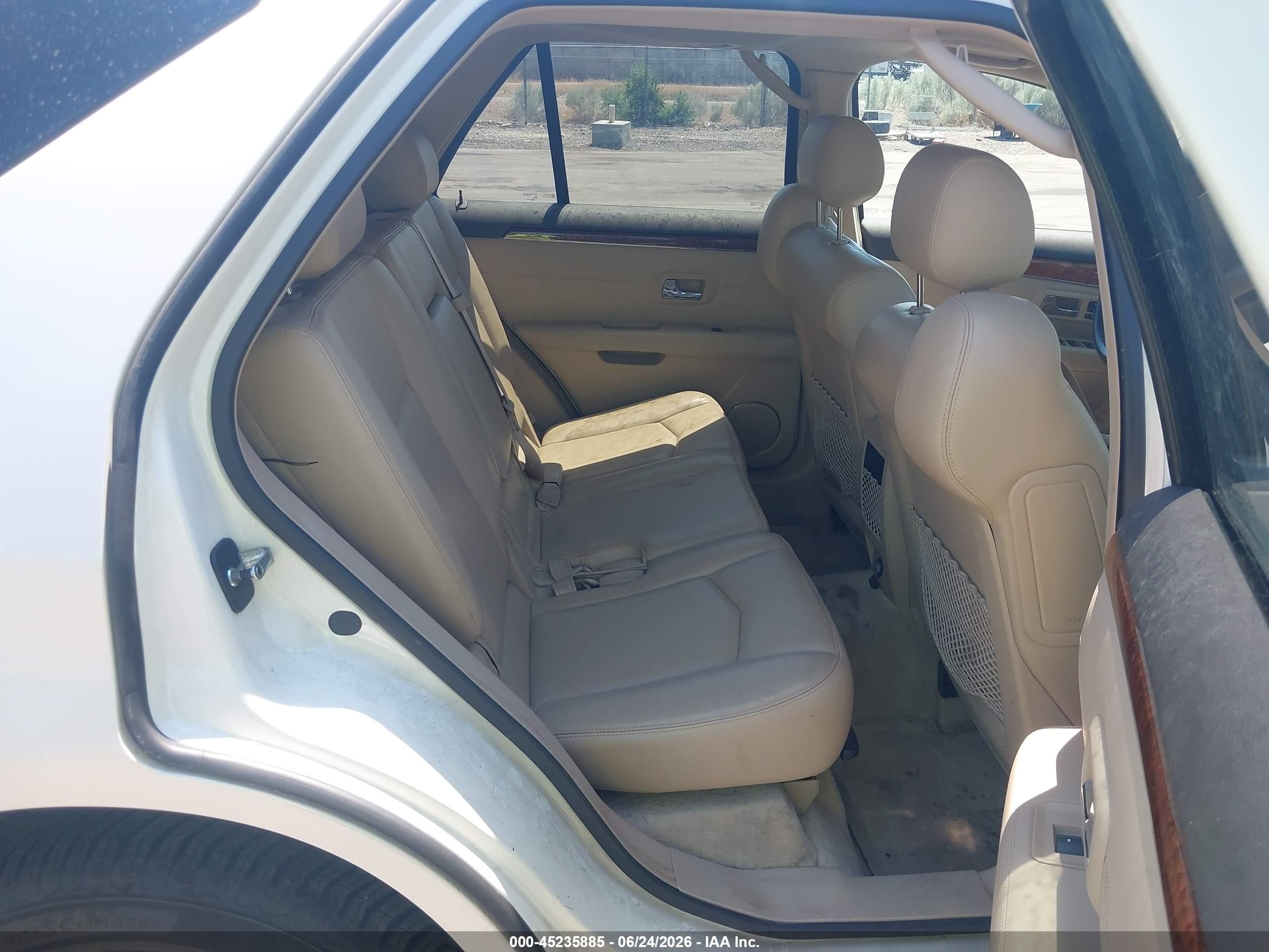 2008 Cadillac Srx V6 White vin: 1GYEE437180141110