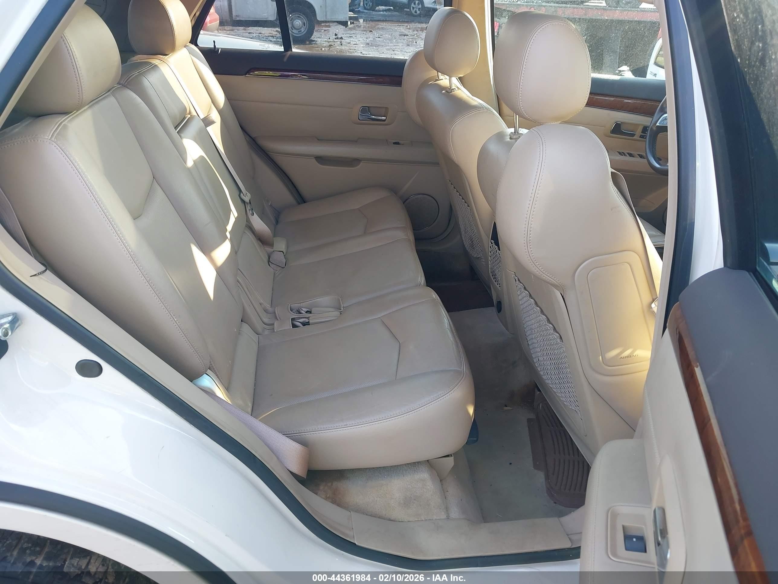 2009 Cadillac Srx V6 Белый vin: 1GYEE437290144504