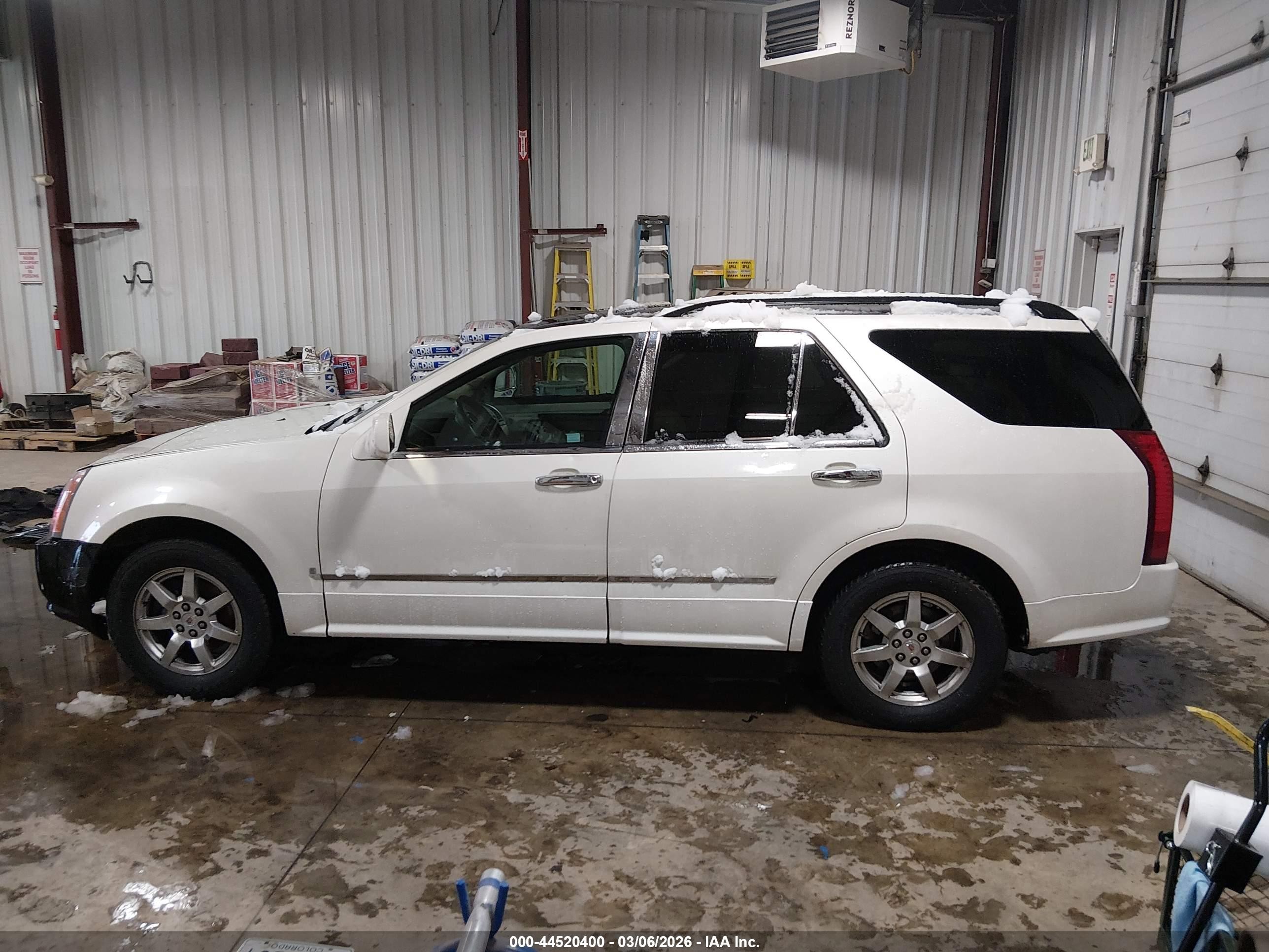 2009 Cadillac Srx V6 Cream vin: 1GYEE437390155821