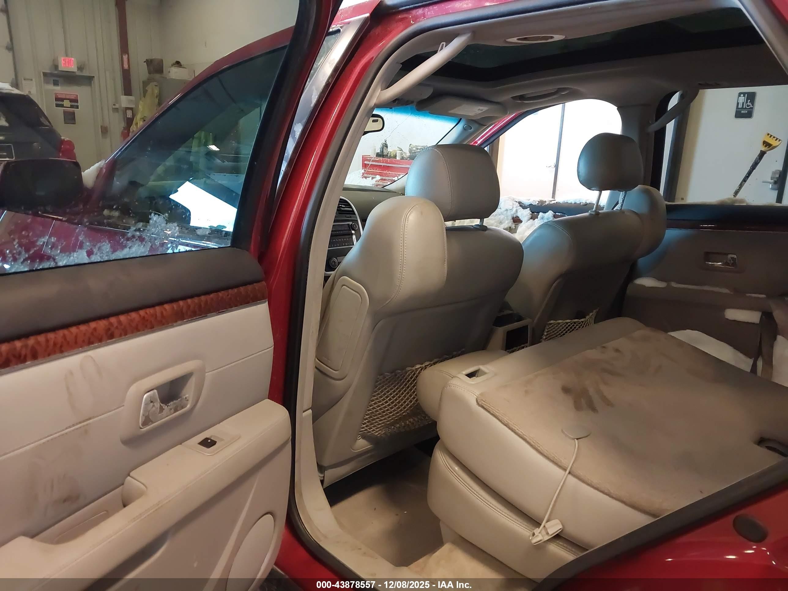 2009 Cadillac Srx V6 Red vin: 1GYEE437490123430