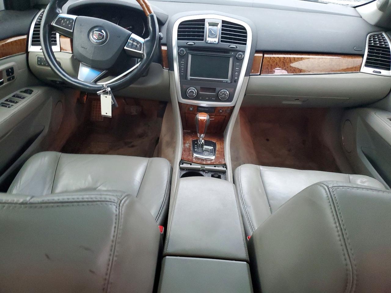2009 Cadillac Srx Silver vin: 1GYEE437590105471
