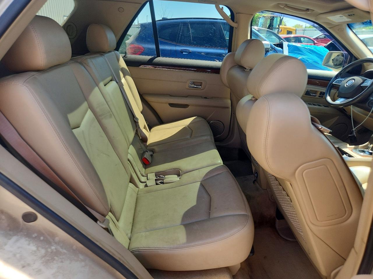 2008 Cadillac Srx Gold vin: 1GYEE437680215007