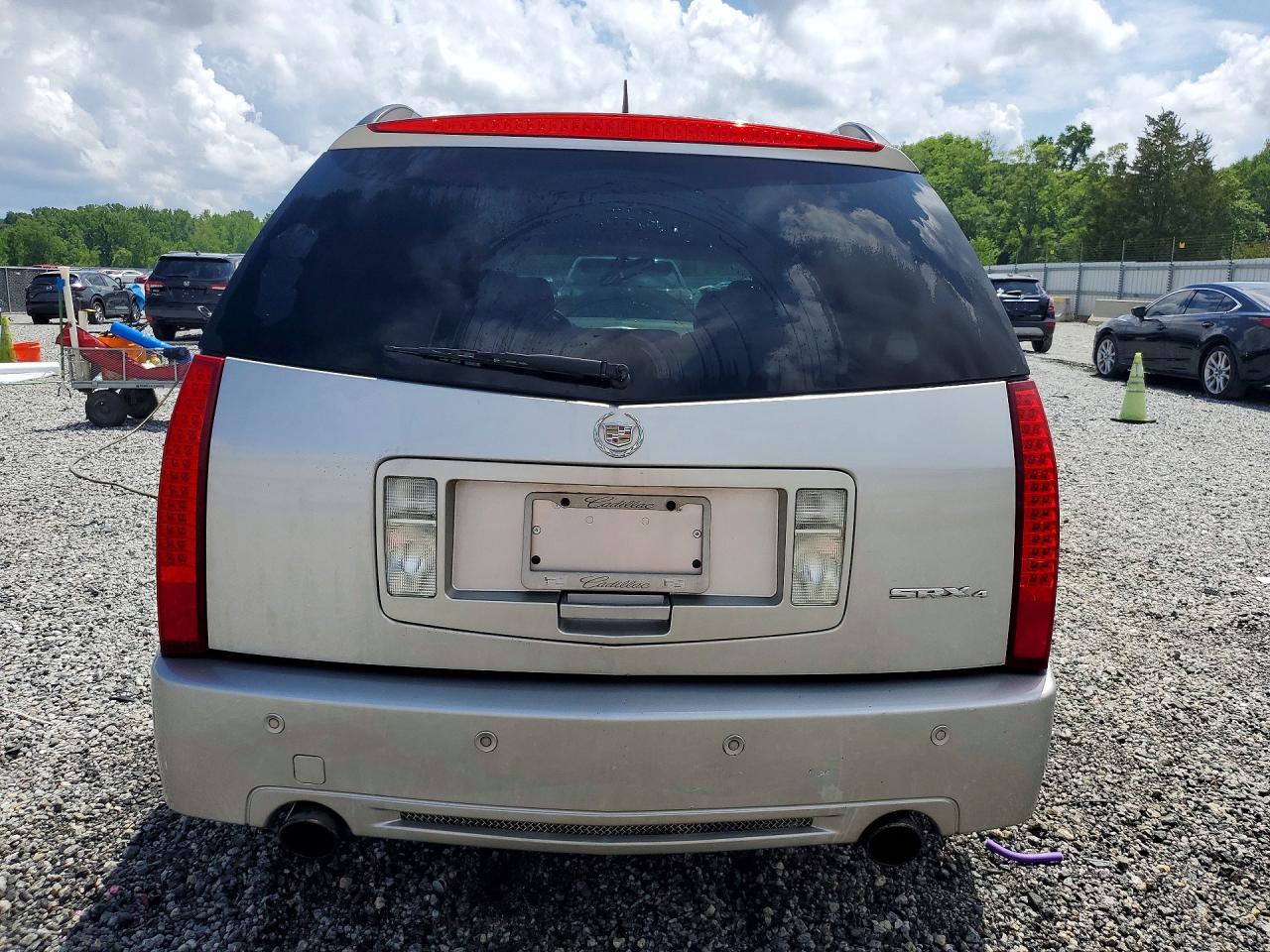 2008 Cadillac Srx Silver vin: 1GYEE437780156291