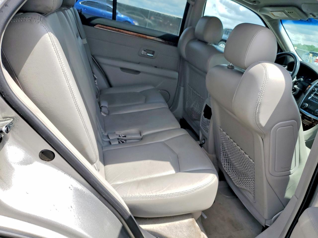 2008 Cadillac Srx Silver vin: 1GYEE437780156291
