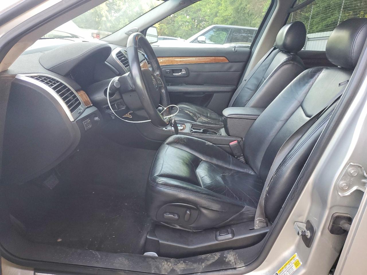 2008 Cadillac Srx Silver vin: 1GYEE437880140522