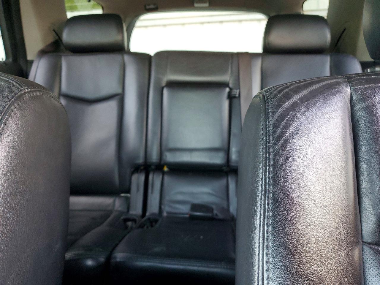 2008 Cadillac Srx Silver vin: 1GYEE437880140522
