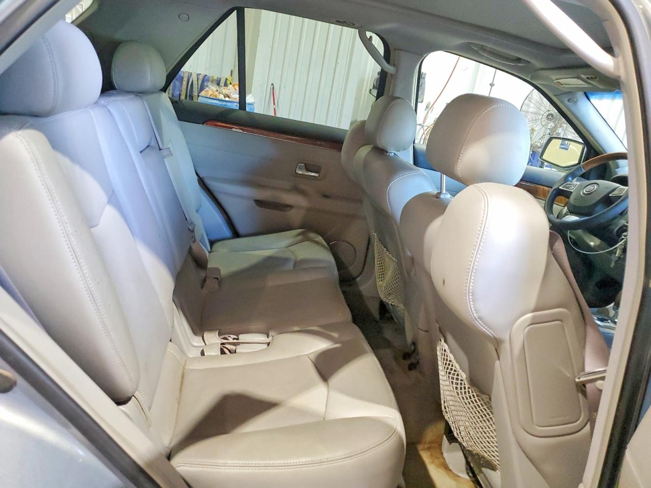 2008 Cadillac Srx Gray vin: 1GYEE53A980129370