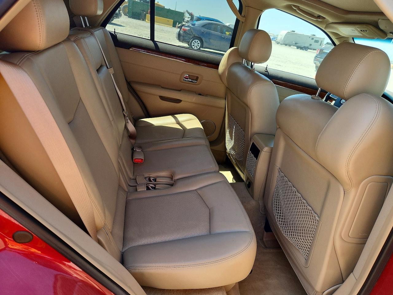 2008 Cadillac Srx Red vin: 1GYEE637080105923