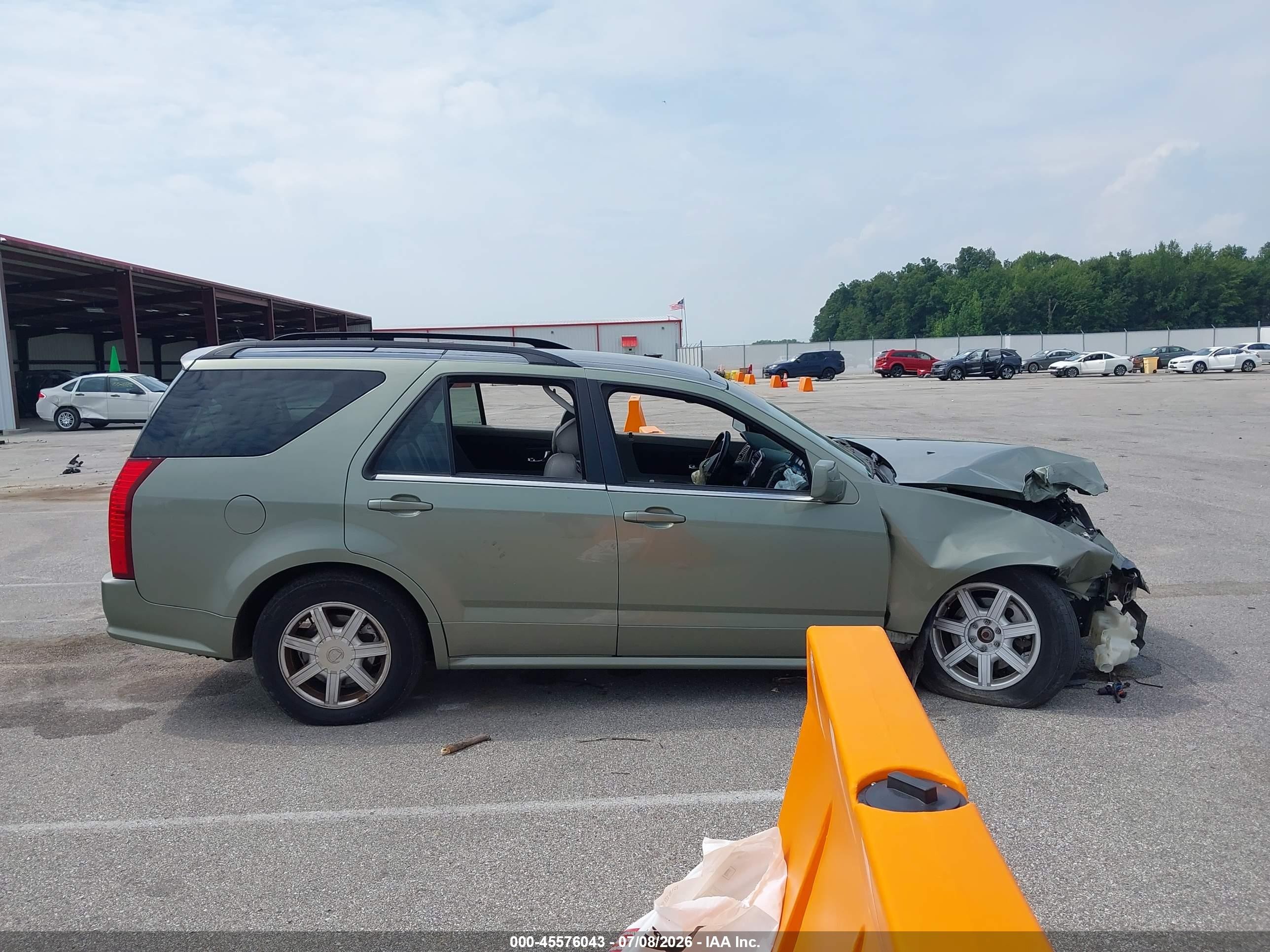 2004 Cadillac Srx Standard Green vin: 1GYEE637140185713