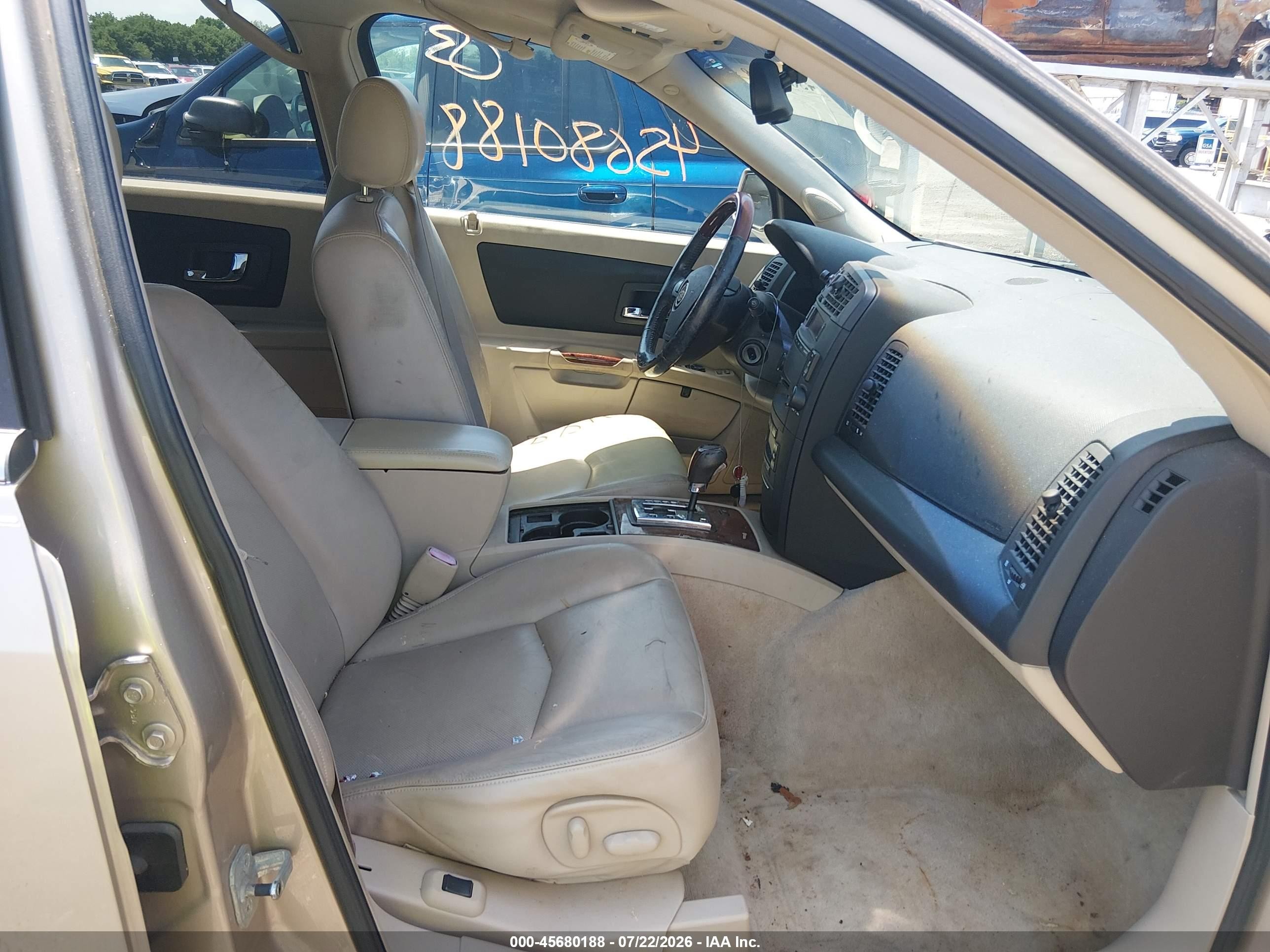 2005 Cadillac Srx   Gold vin: 1GYEE637150200910