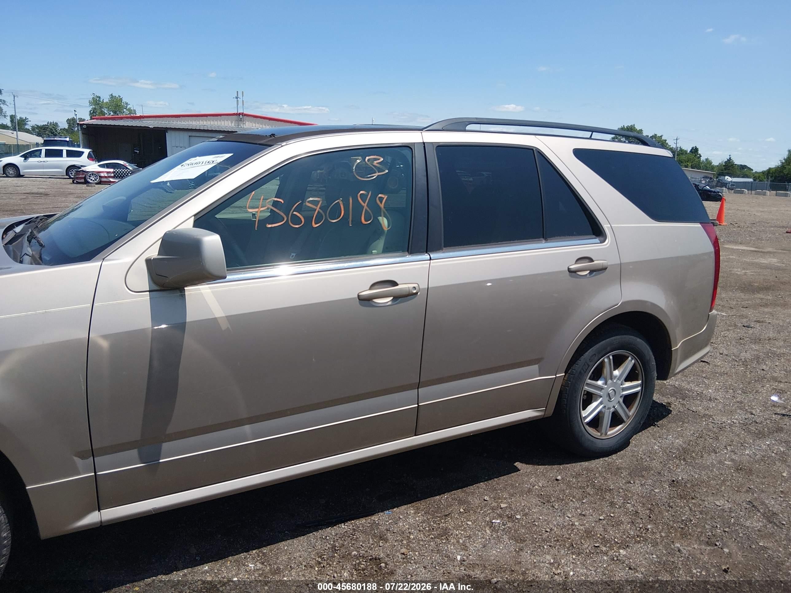 2005 Cadillac Srx   Gold vin: 1GYEE637150200910