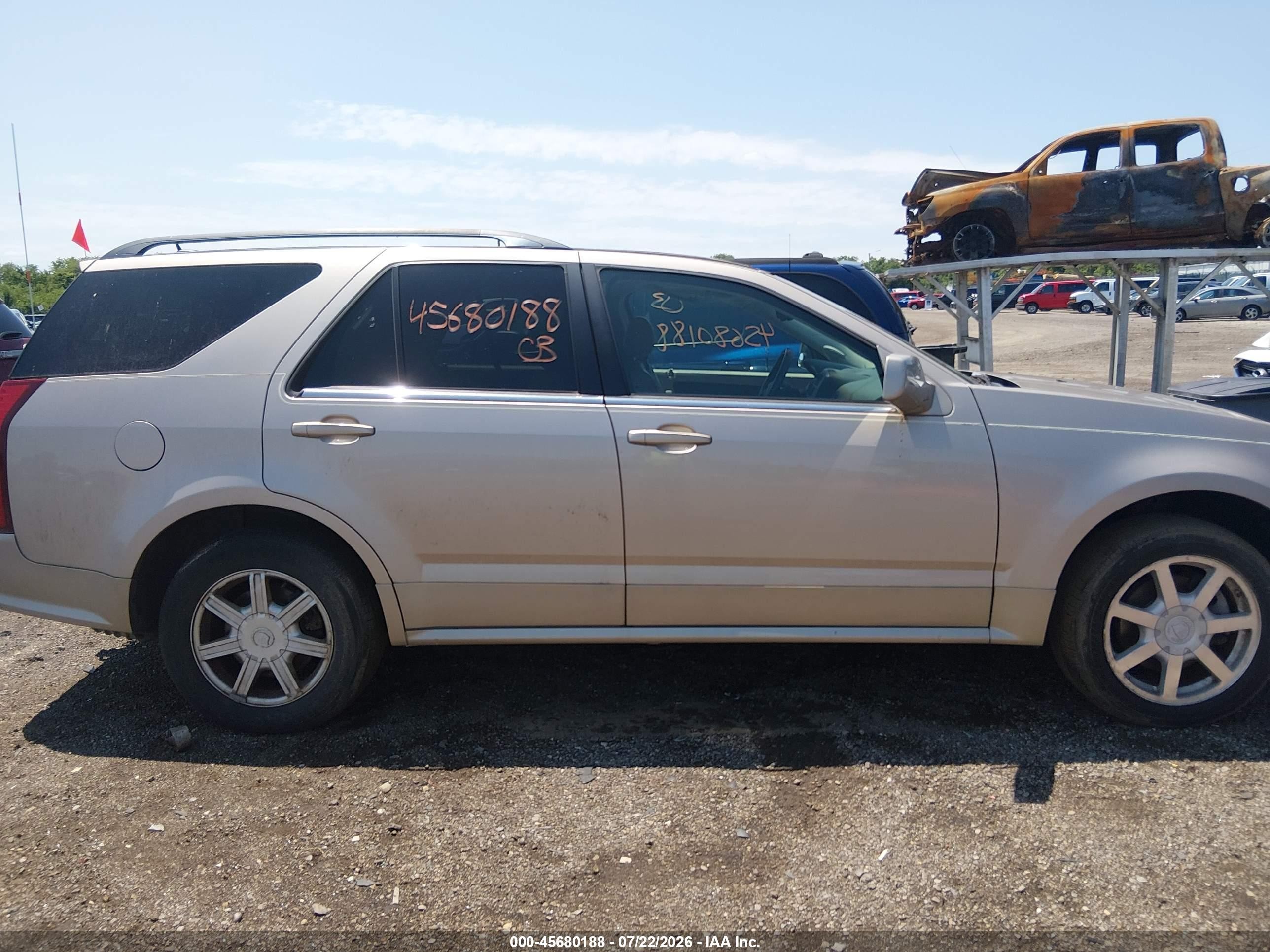 2005 Cadillac Srx   Gold vin: 1GYEE637150200910