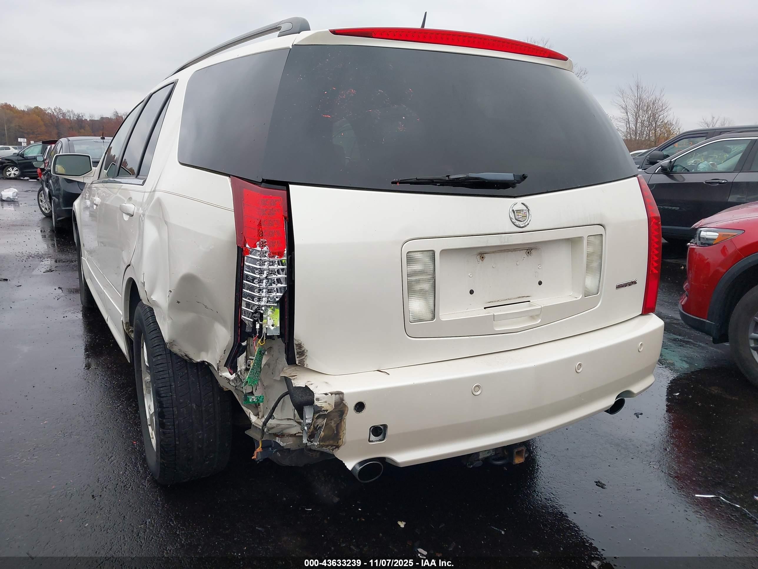 2006 Cadillac Srx V6 White vin: 1GYEE637160185004