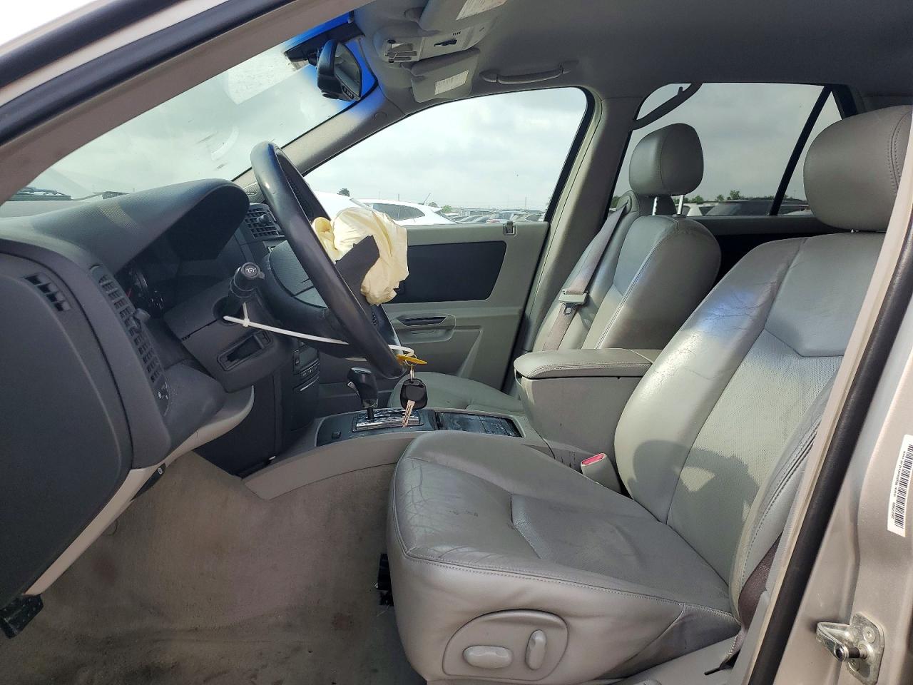 2006 Cadillac Srx Silver vin: 1GYEE637160221595