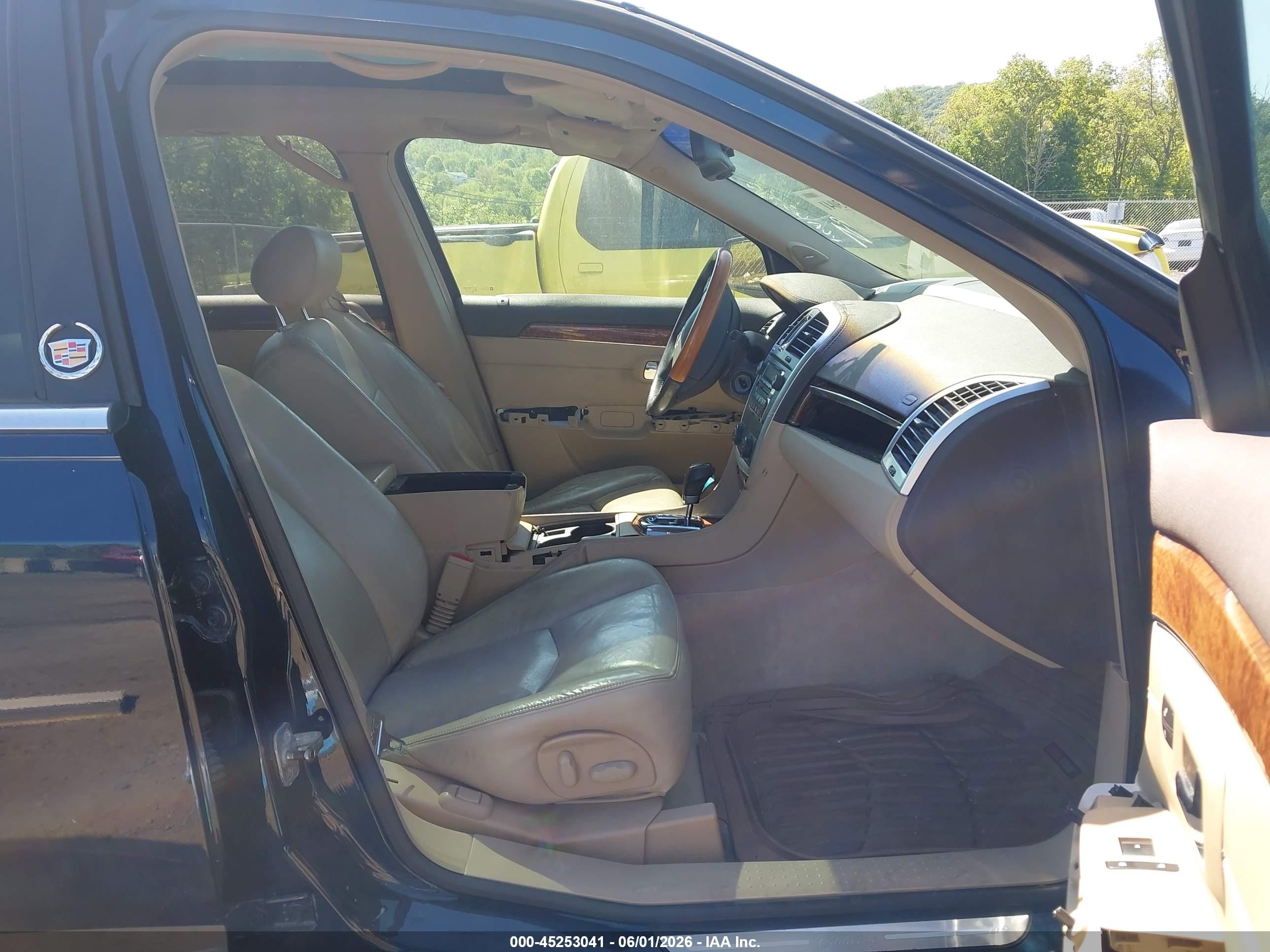 2007 Cadillac Srx V6 Dark Blue vin: 1GYEE637170154269