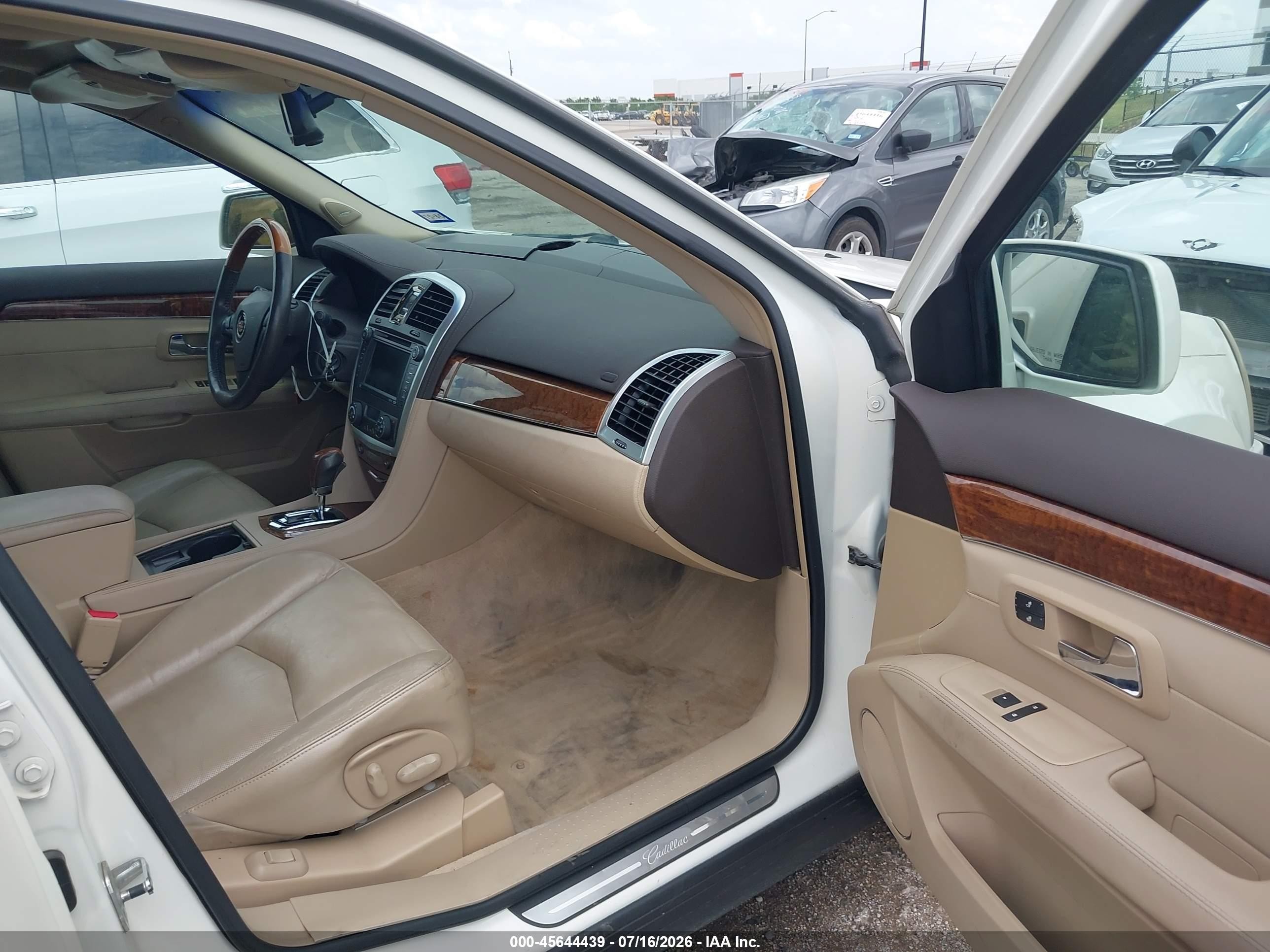2007 Cadillac Srx V6 White vin: 1GYEE637170174361