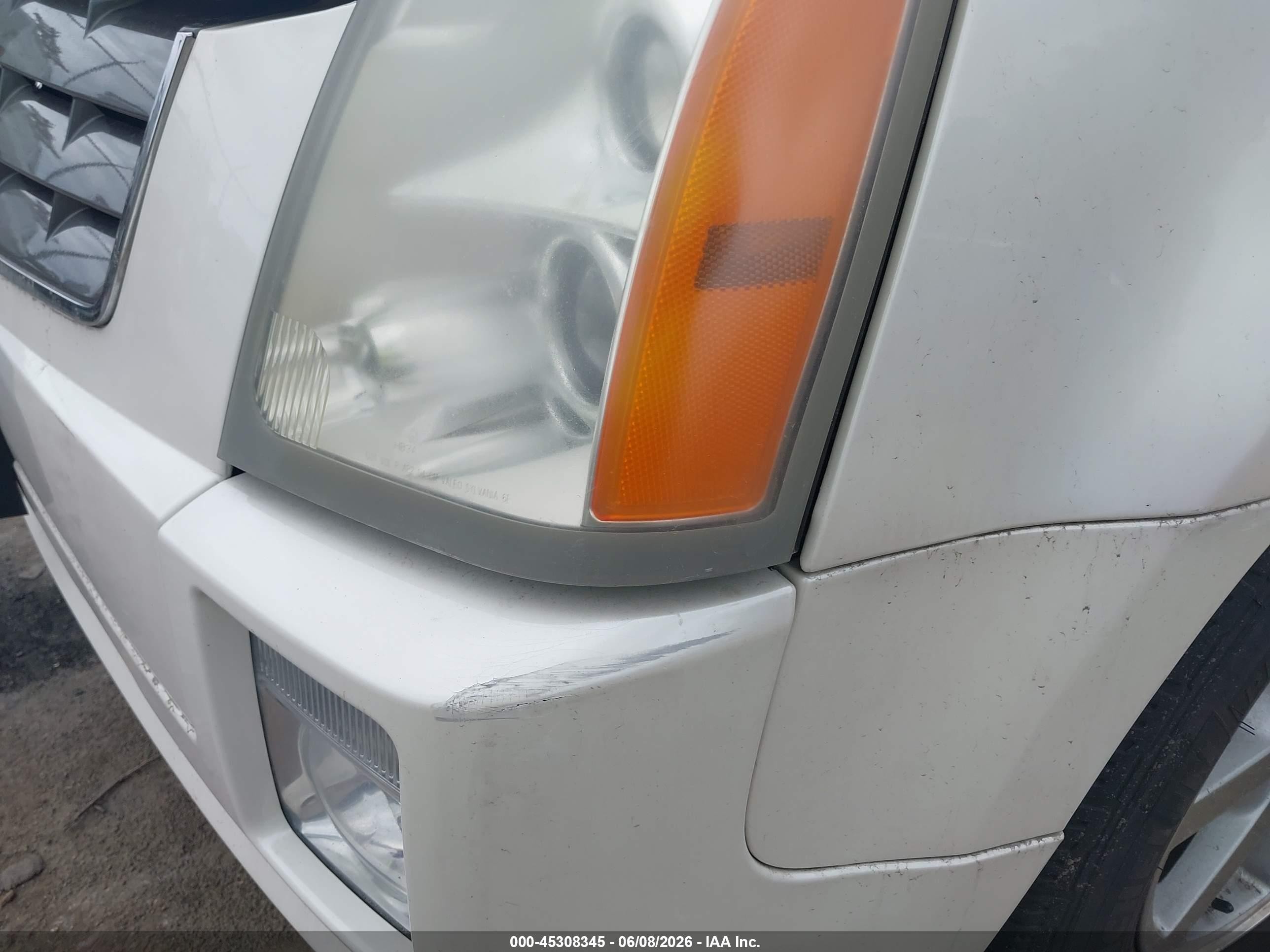 2005 Cadillac Srx V6 White vin: 1GYEE637250194857