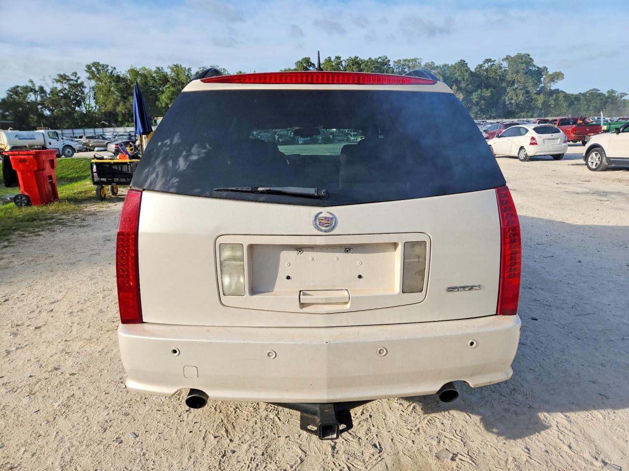 2006 Cadillac Srx White vin: 1GYEE637360196408