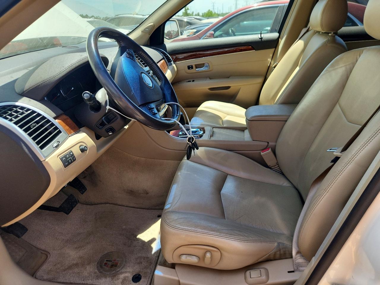 2007 Cadillac Srx White vin: 1GYEE637370136906