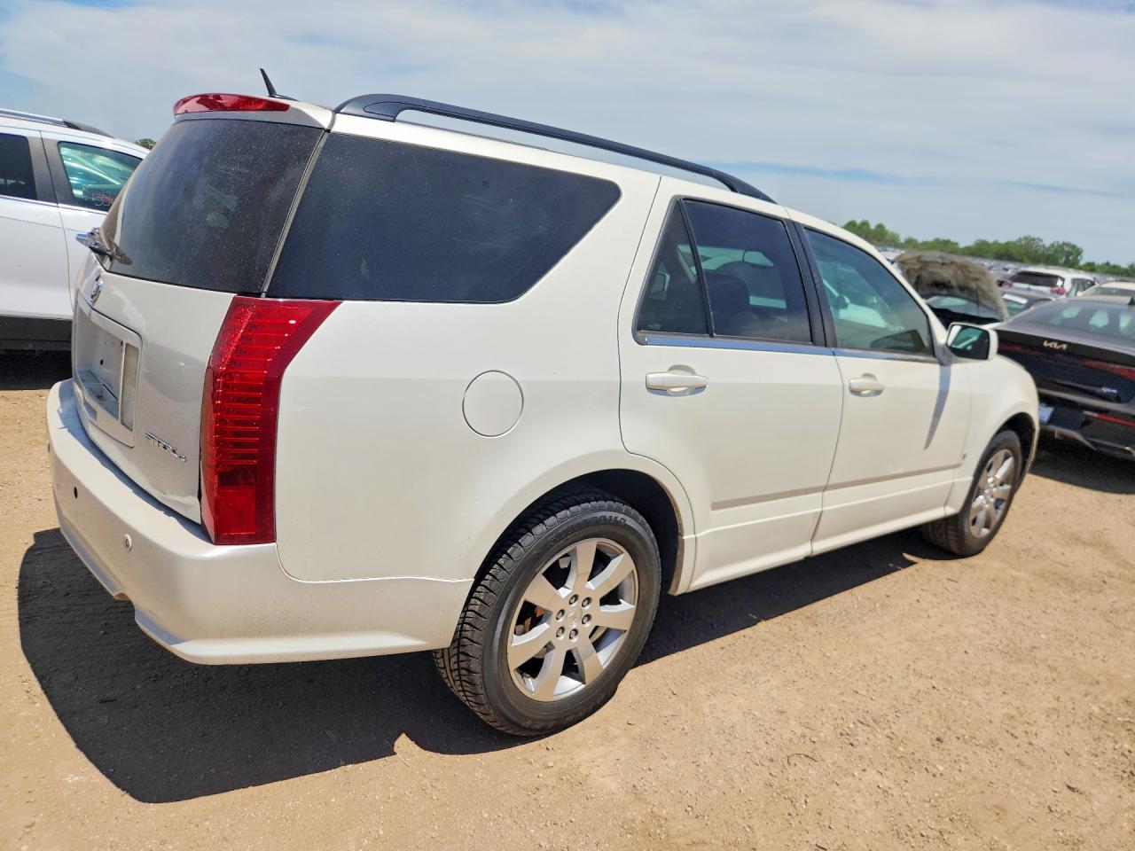 2007 Cadillac Srx White vin: 1GYEE637370136906