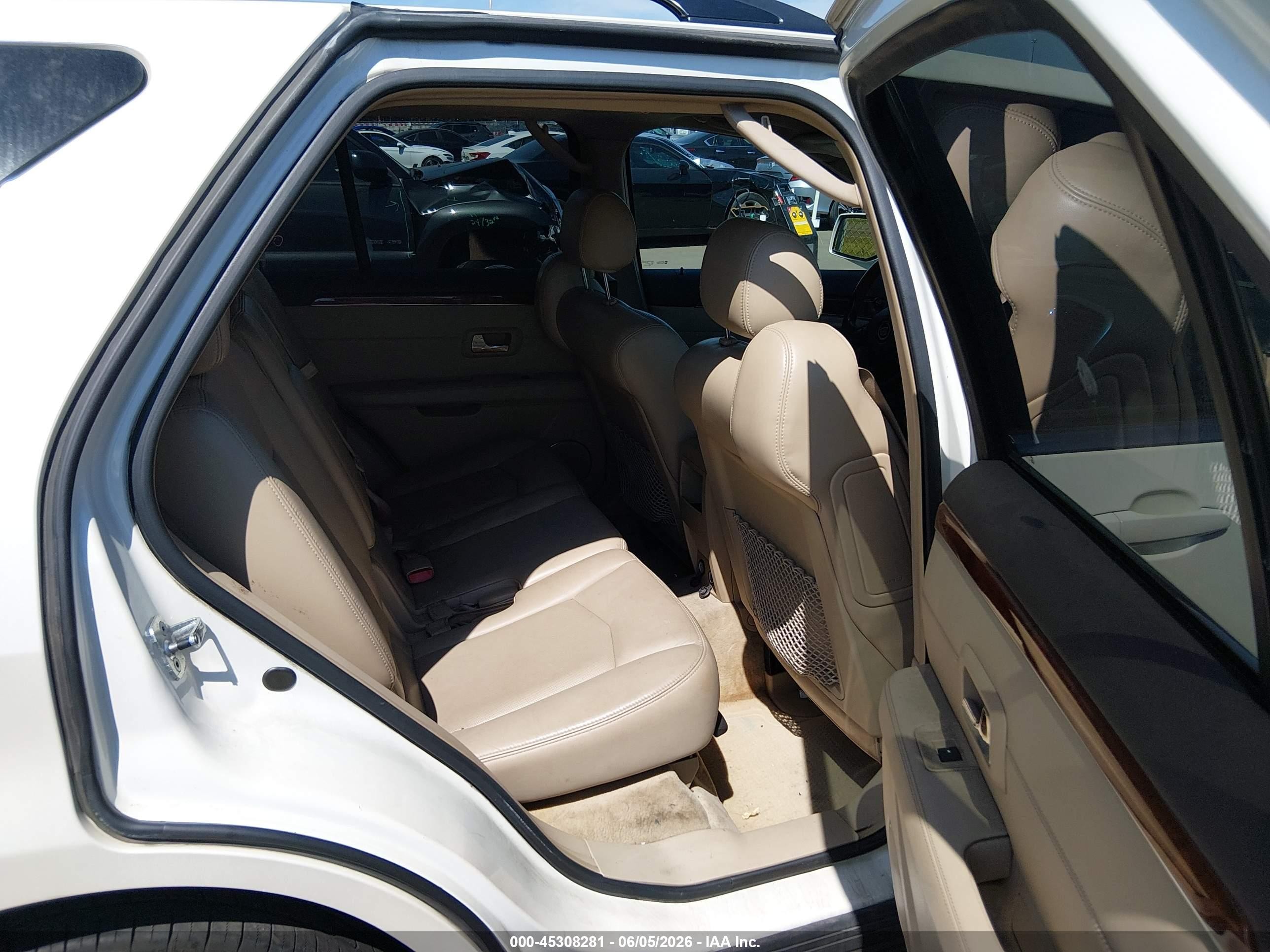2007 Cadillac Srx V6 Белый vin: 1GYEE637470186536