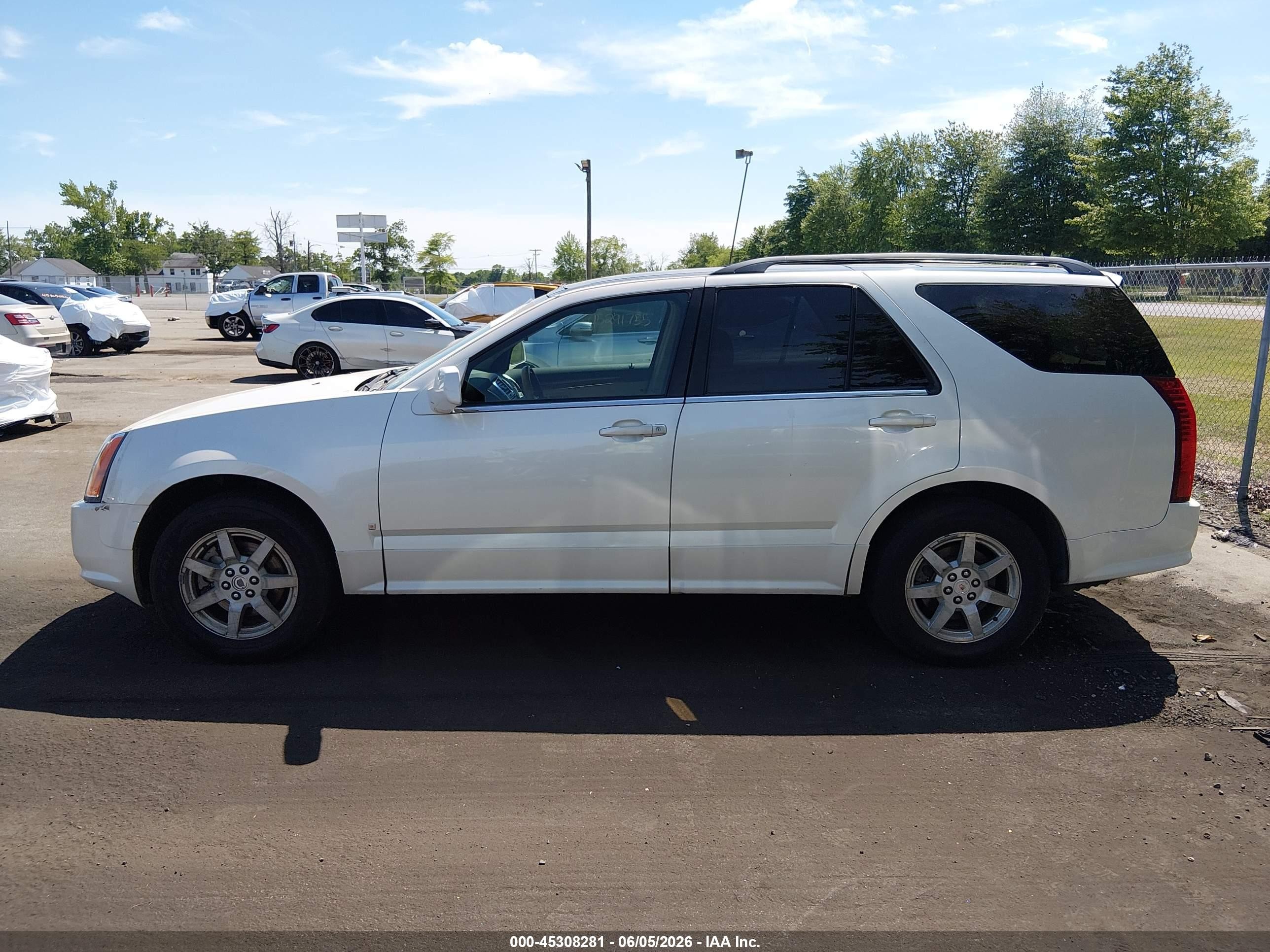 2007 Cadillac Srx V6 Белый vin: 1GYEE637470186536